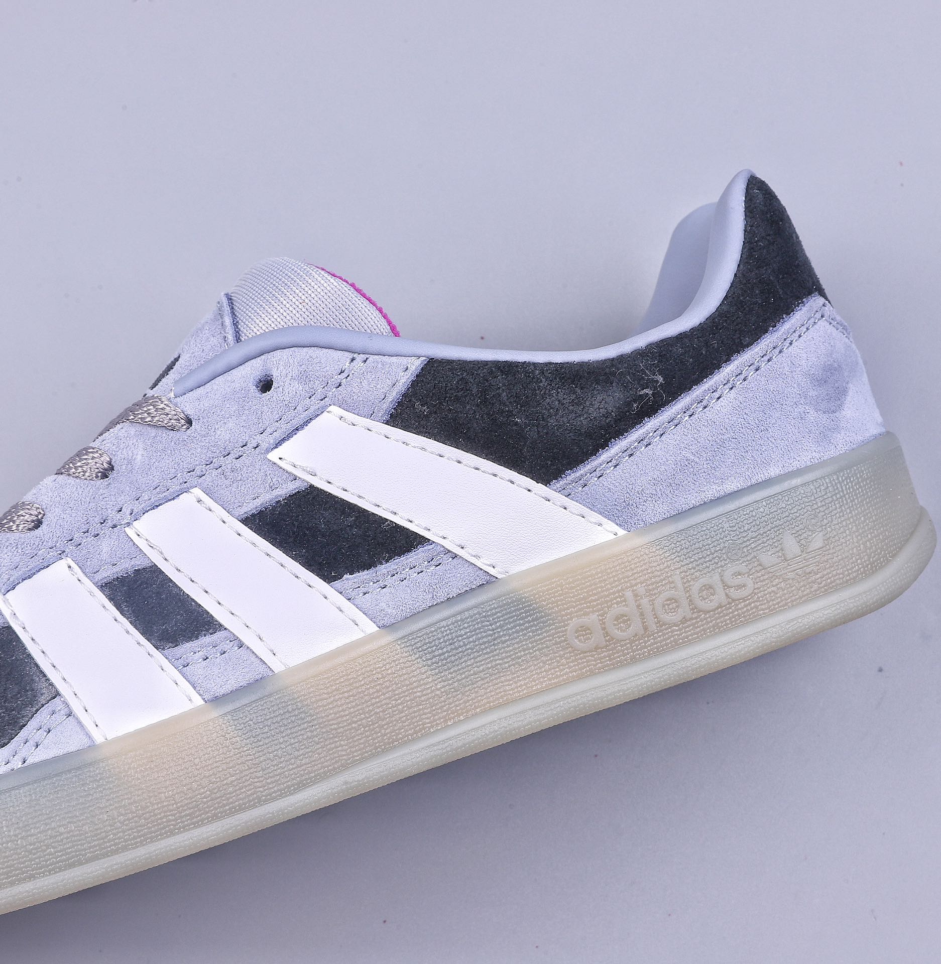 YH Adidas originals Aloha Super ”One Black Eye” anti-slip shock absorption wear-resistant GY6896