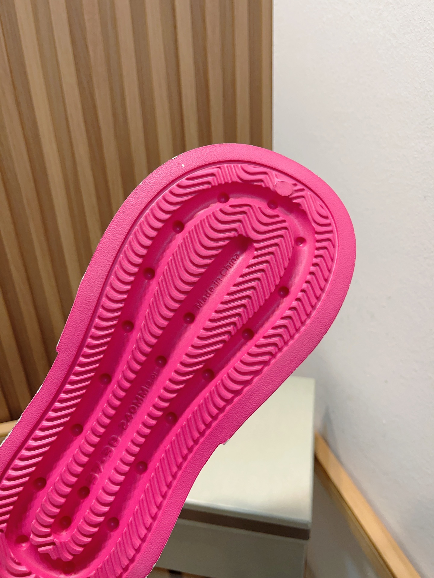 Manrimani Big Head Rubber Sandals: Cute Design, Lightweight, Comfortable, and Stylish. - 图片 6