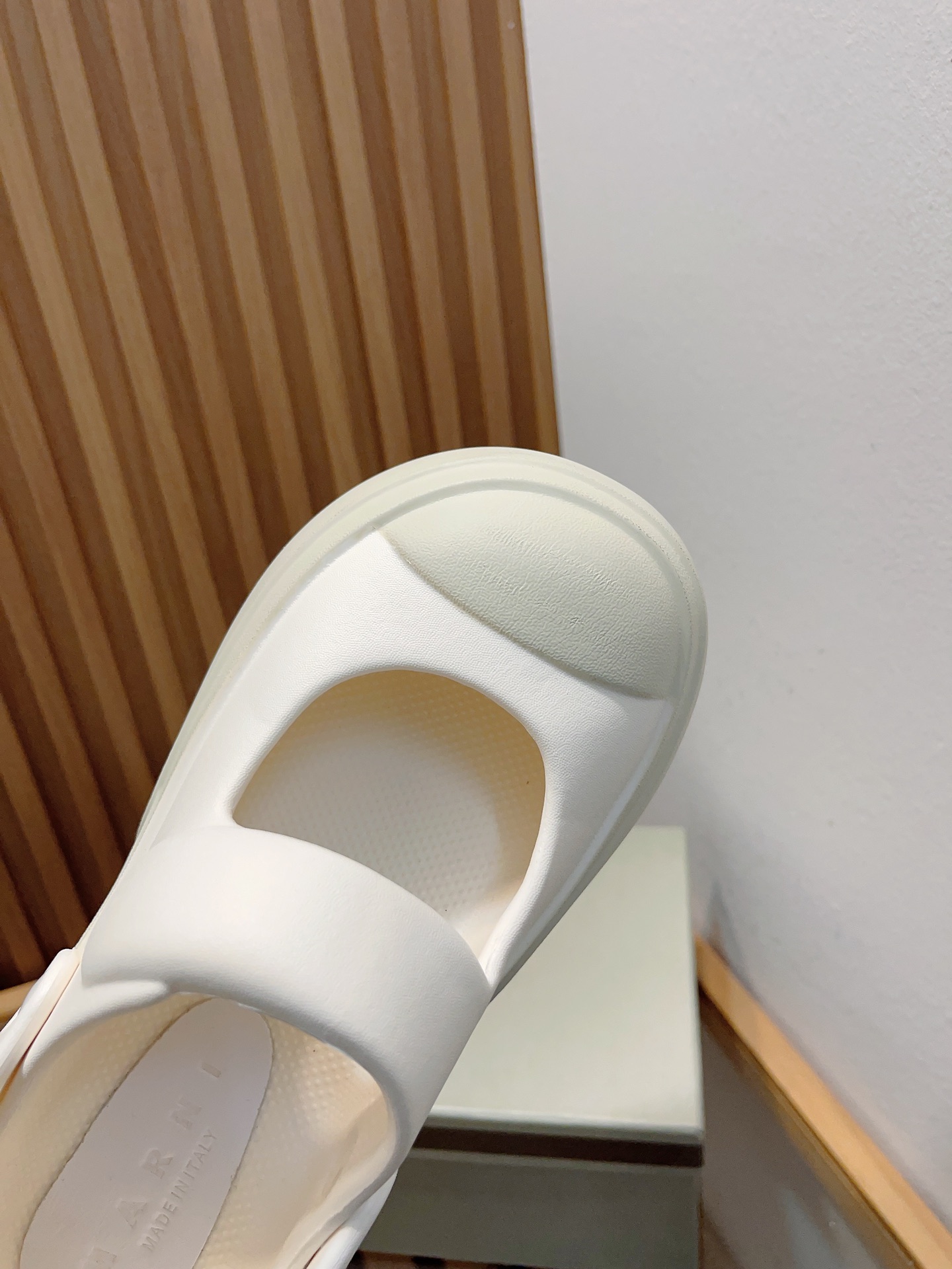 Manrimani’s Cute Big Head Rubber Sandals: Lightweight, Comfortable, and Stylish. - 图片 4