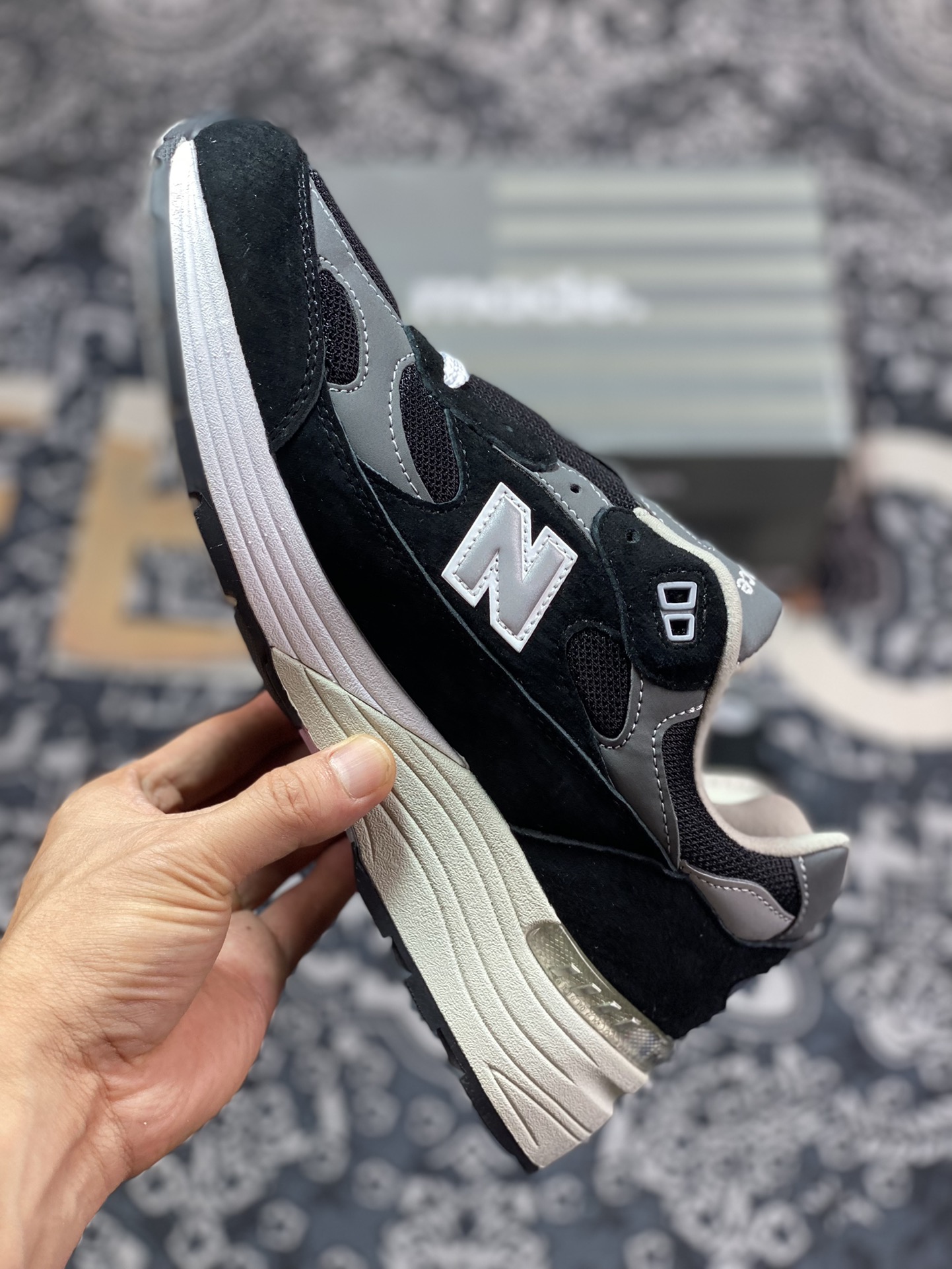 New Balance M992EB Retro Casual Running Shoes