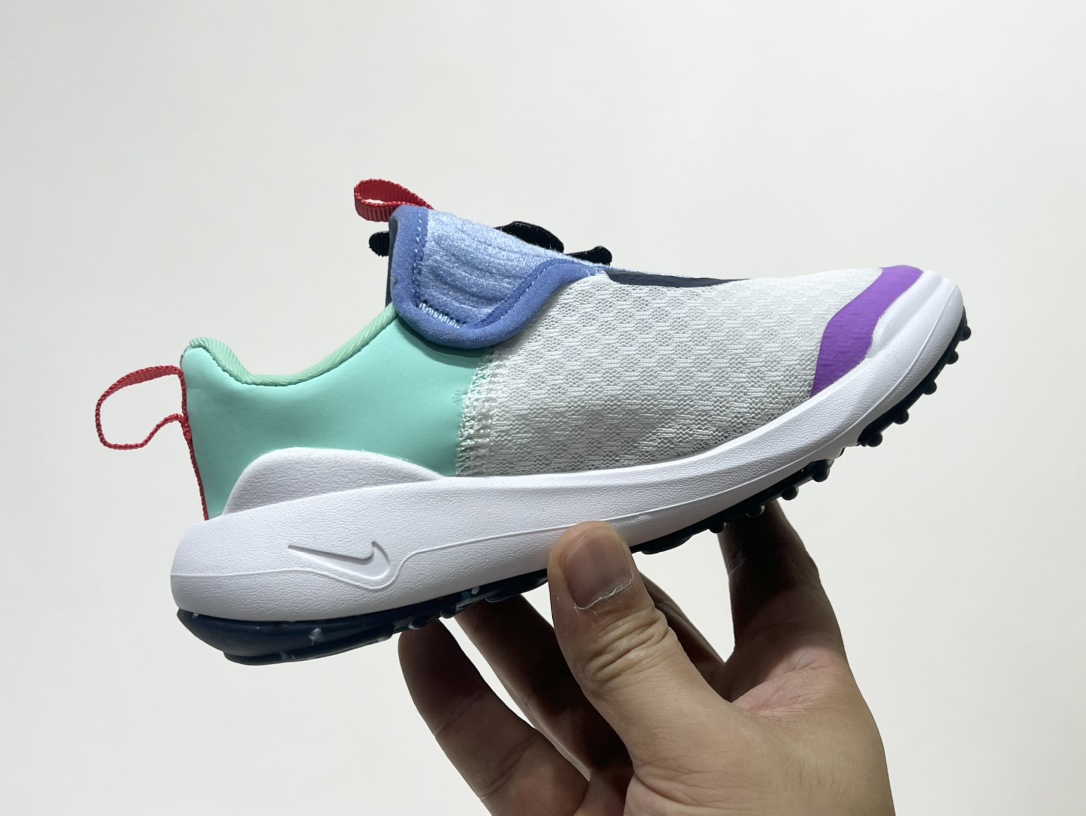 图片[6]-NK 春夏新款E赤足系列一脚蹬轻便缓震儿童运动鞋 尺码：24-37码 E赤足系列，升级网面透气舒适☁️ 升级橡胶耐磨防滑大底，脚感更舒适✔️ 松紧带一脚蹬设计，穿脱快人一步✌🏻 精致刺绣LOGO，简约时髦又洋气✨-选品中心