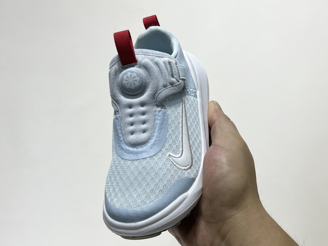 图片[3]-NK 春夏新款E赤足系列一脚蹬轻便缓震儿童运动鞋 尺码：24-37码 E赤足系列，升级网面透气舒适☁️ 升级橡胶耐磨防滑大底，脚感更舒适✔️ 松紧带一脚蹬设计，穿脱快人一步✌🏻 精致刺绣LOGO，简约时髦又洋气✨-选品中心