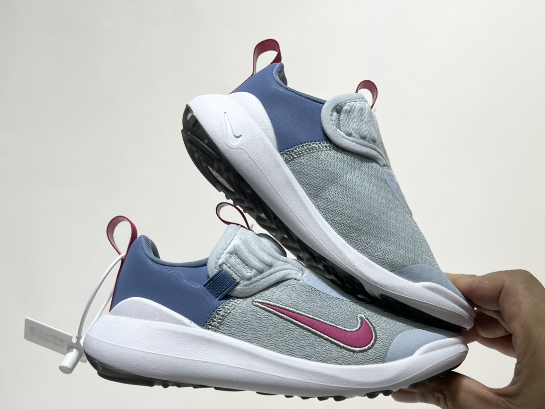 图片[9]-NK 春夏新款E赤足系列一脚蹬轻便缓震儿童运动鞋 尺码：24-37码 E赤足系列，升级网面透气舒适☁️ 升级橡胶耐磨防滑大底，脚感更舒适✔️ 松紧带一脚蹬设计，穿脱快人一步✌🏻 精致刺绣LOGO，简约时髦又洋气✨-选品中心