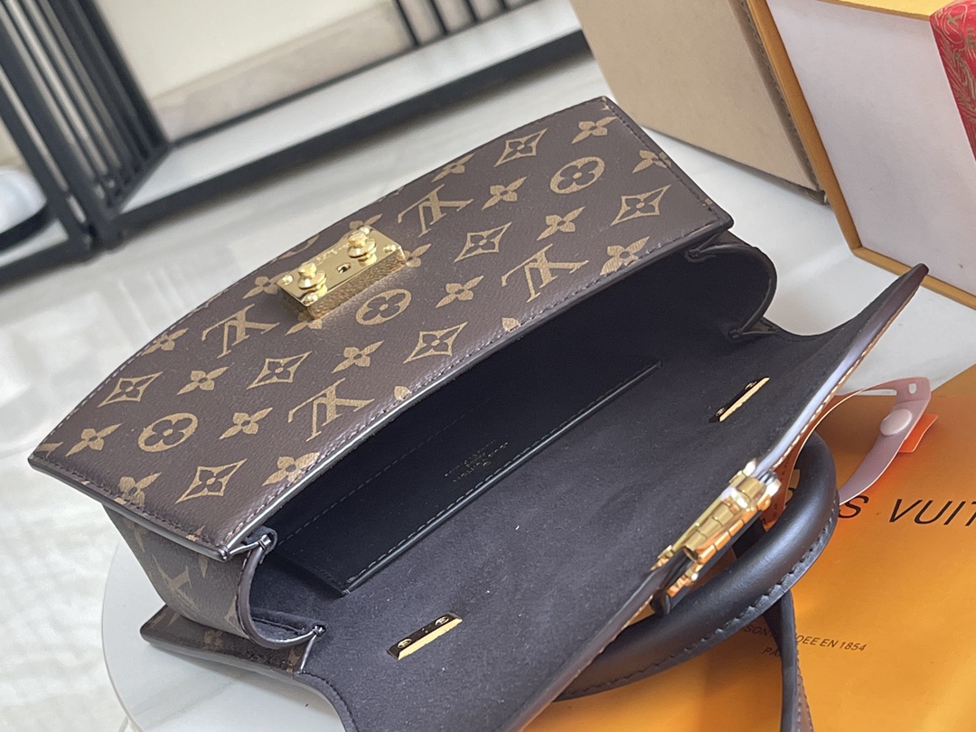 Louis Vuitton Haute Couture Classic Luxury Handbag Shoulder Crossbody 8