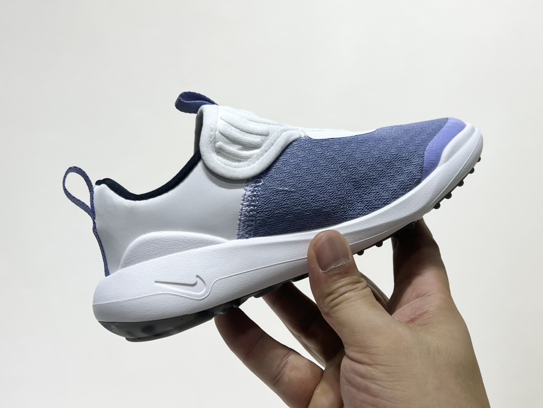 图片[6]-NK 春夏新款E赤足系列一脚蹬轻便缓震儿童运动鞋 尺码：24-37码 E赤足系列，升级网面透气舒适☁️ 升级橡胶耐磨防滑大底，脚感更舒适✔️ 松紧带一脚蹬设计，穿脱快人一步✌🏻 精致刺绣LOGO，简约时髦又洋气✨-选品中心