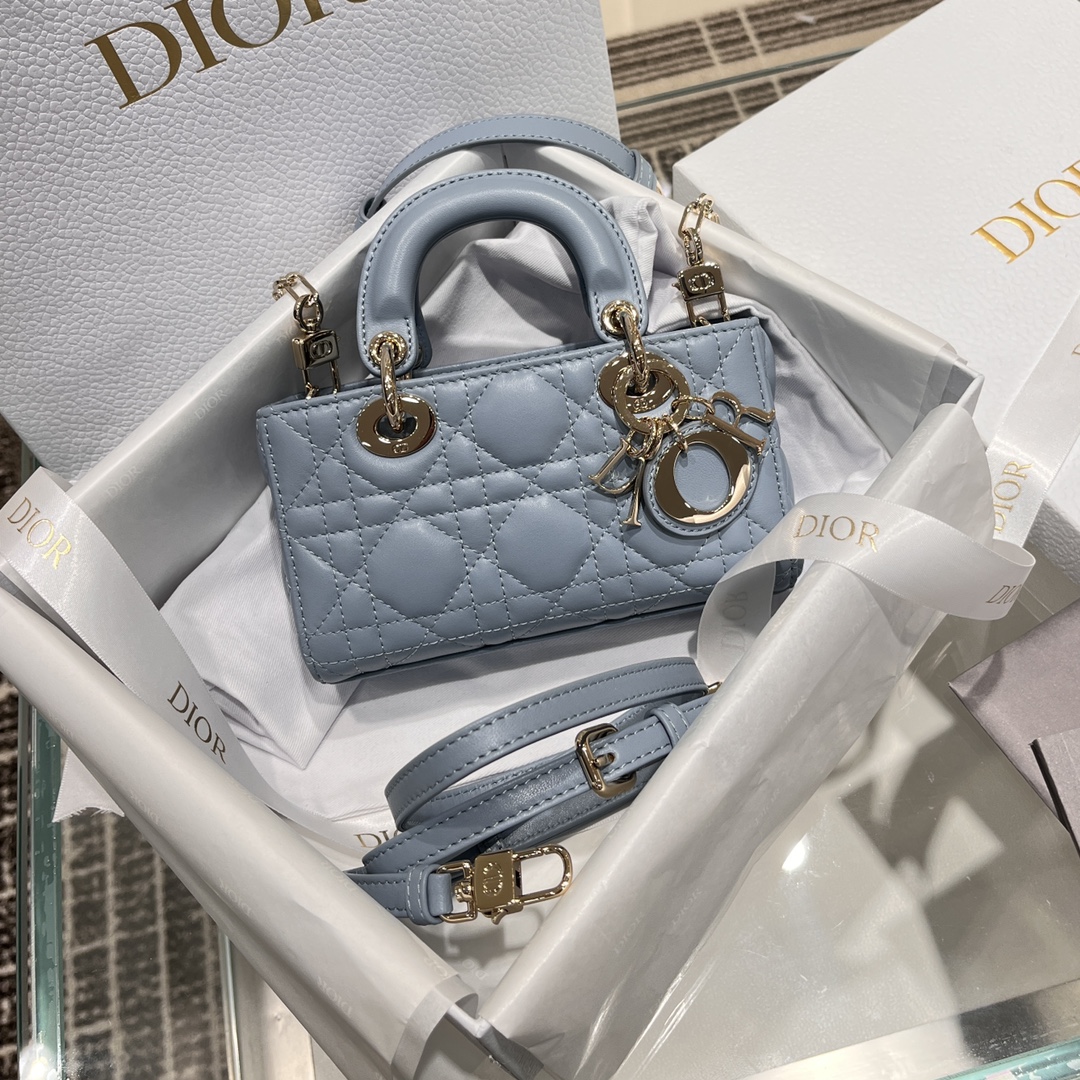 𝗗-𝗝𝗼𝘆 Versión horizontal de la Princesa Diana, mini azul neblina, gama alta, estilo elegante y con estilo {piel de …