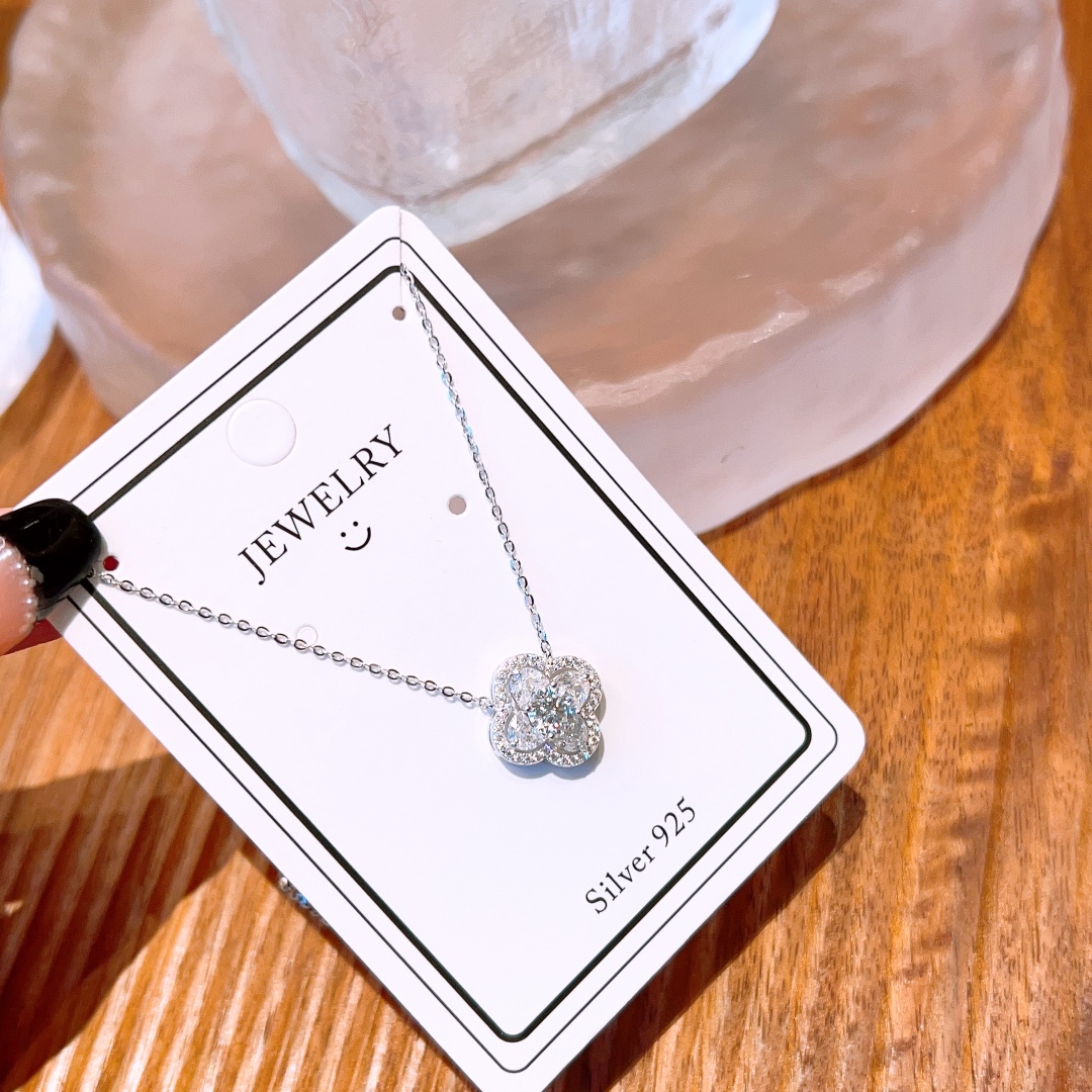 S925 Sterling Silver Moissanite Necklace French Date Night Gold