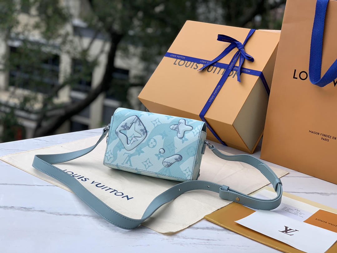 🌼 m22637尺寸18 x 11x 6.5cm香港渠道特供 LVM22637 夏日限量版水滴浅绿色St