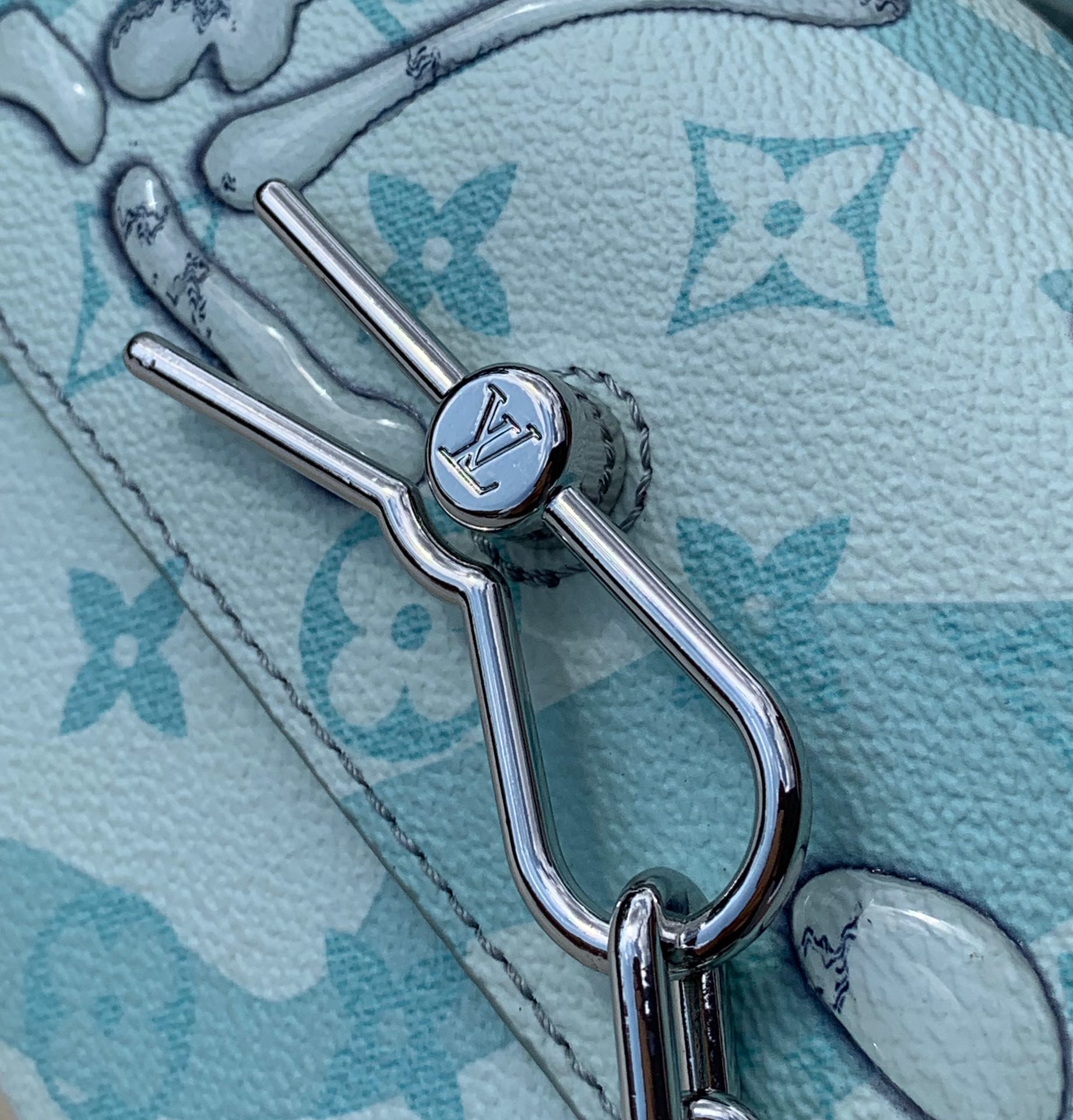 🌼 m22637尺寸18 x 11x 6.5cm香港渠道特供 LVM22637 夏日限量版水滴浅绿色St