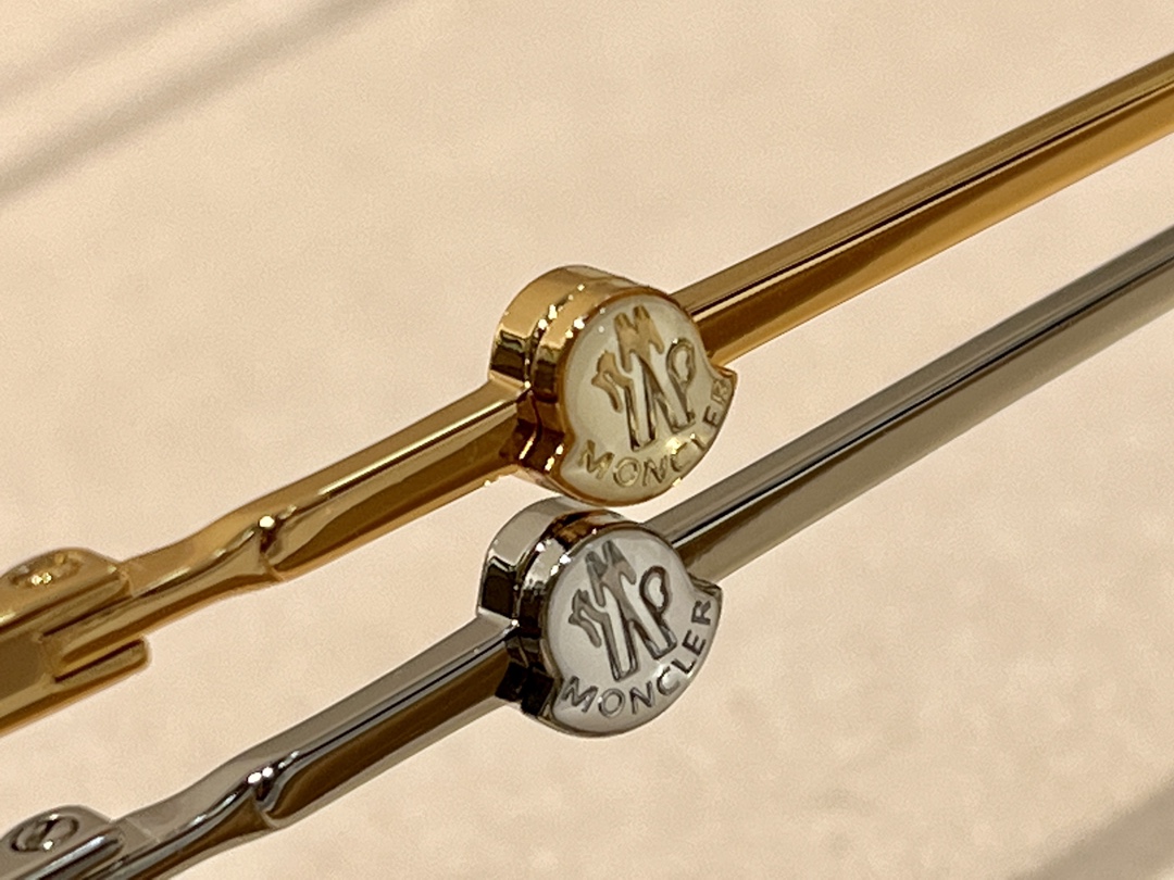 Moncle*Mod:MB0193Size:51-20-140