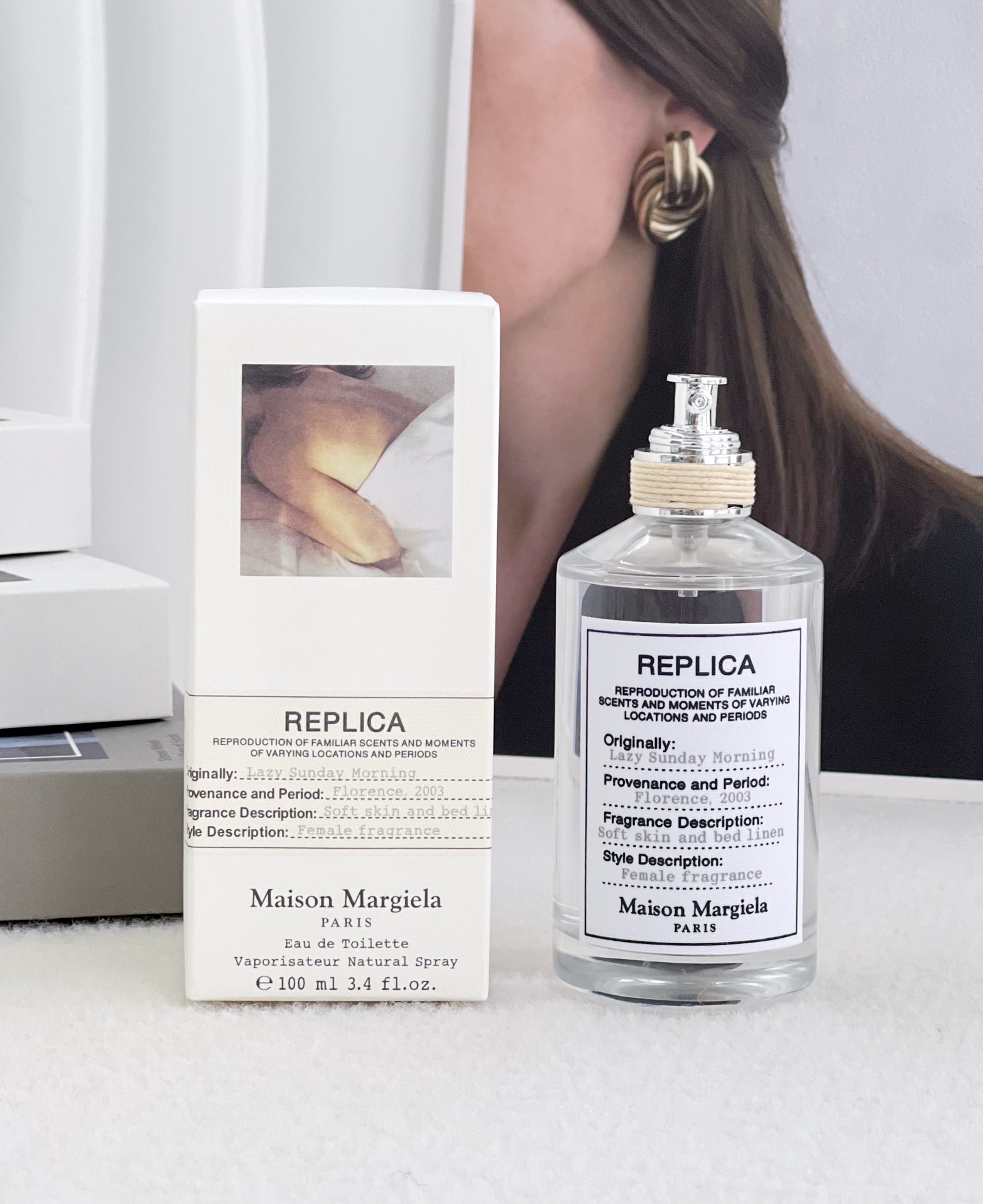 NO:811011,Madison Margiela Lazy Weekend ml Attributes Neutral Fragrance Woody Floral Fragrance Top Aldehydes Pear Lily of the Valley Middle Notes Iris Rose Orange Blossom Base Notes Musk Patchouli Ambrette, Perfume, Masion Margiela19860909Madison Margiela 梅森马吉拉 慵懒周末ml 属性中性香 香调木质花香调 前调醛 梨 铃兰 中调鸢尾花 玫瑰 橙花 后调麝香 广藿香 黄葵,香水,masion margiela,accessory