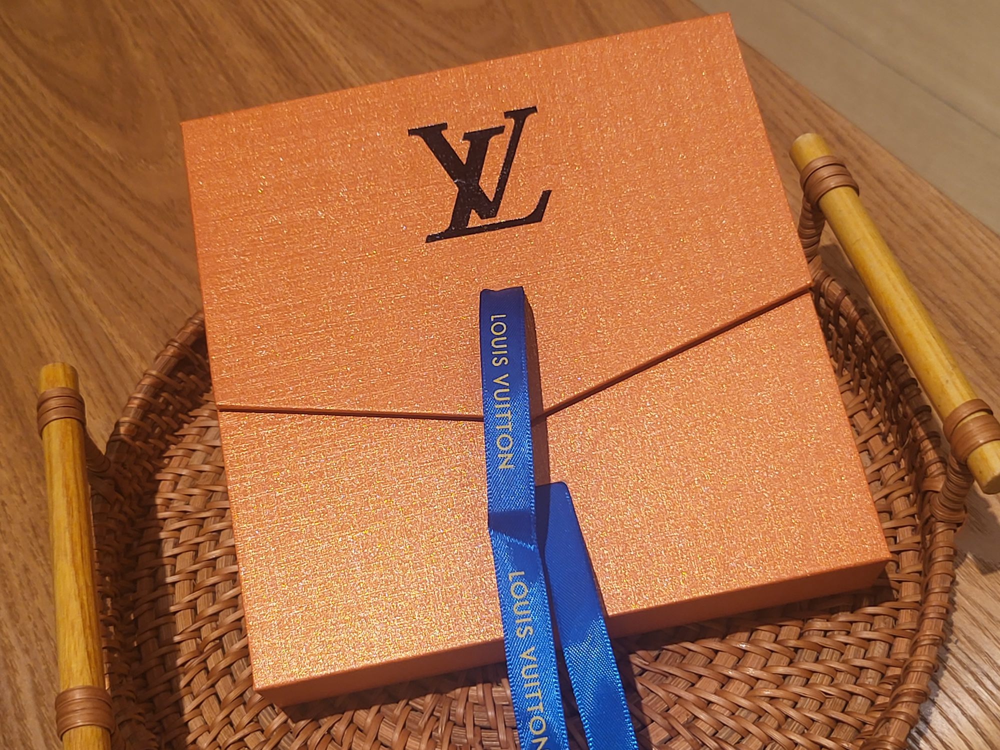Complete Louis Vuitton presentation gift box packaging - Comprehensive