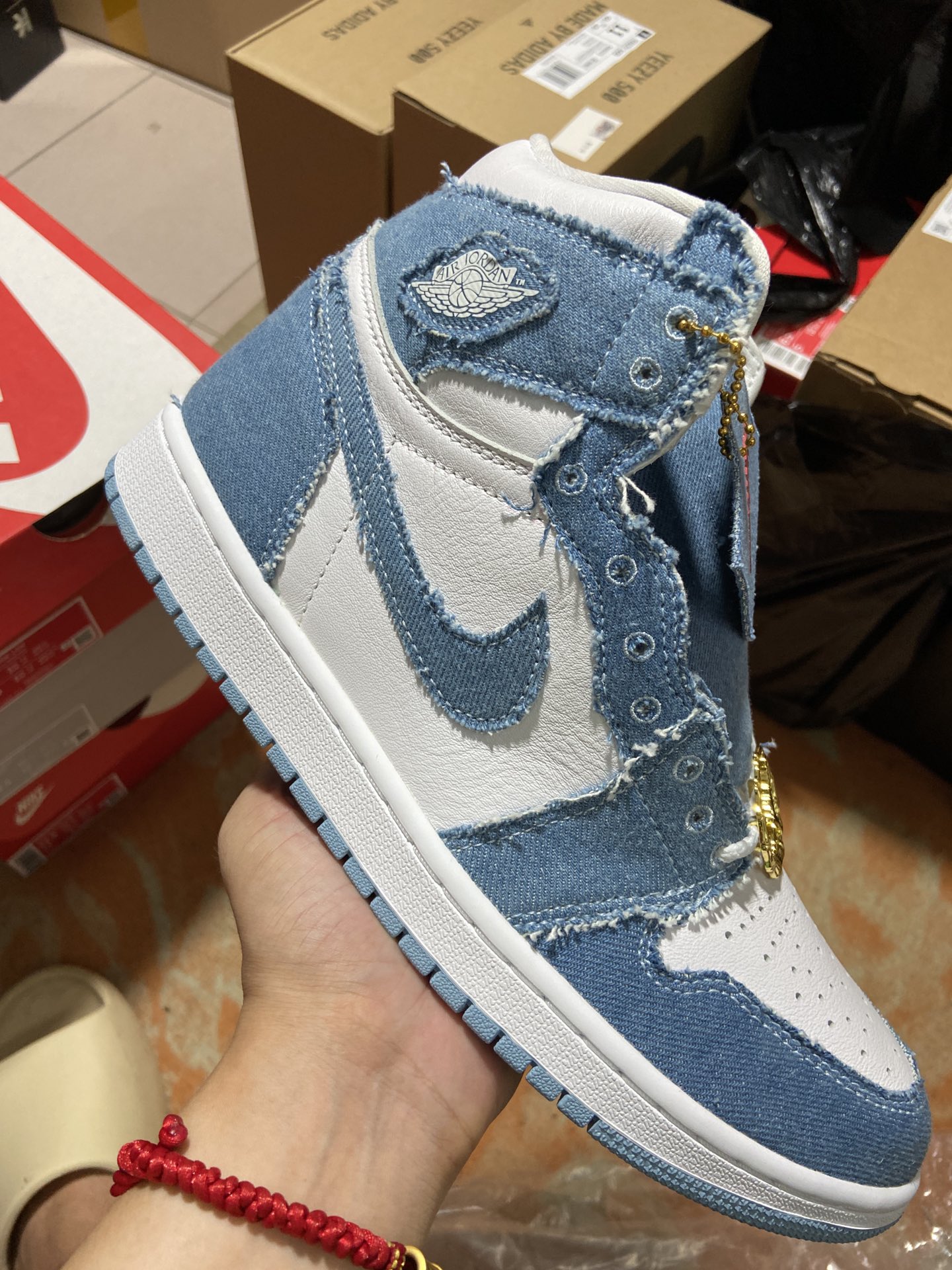 AJ1金扣尺码40-47.5总裁R版