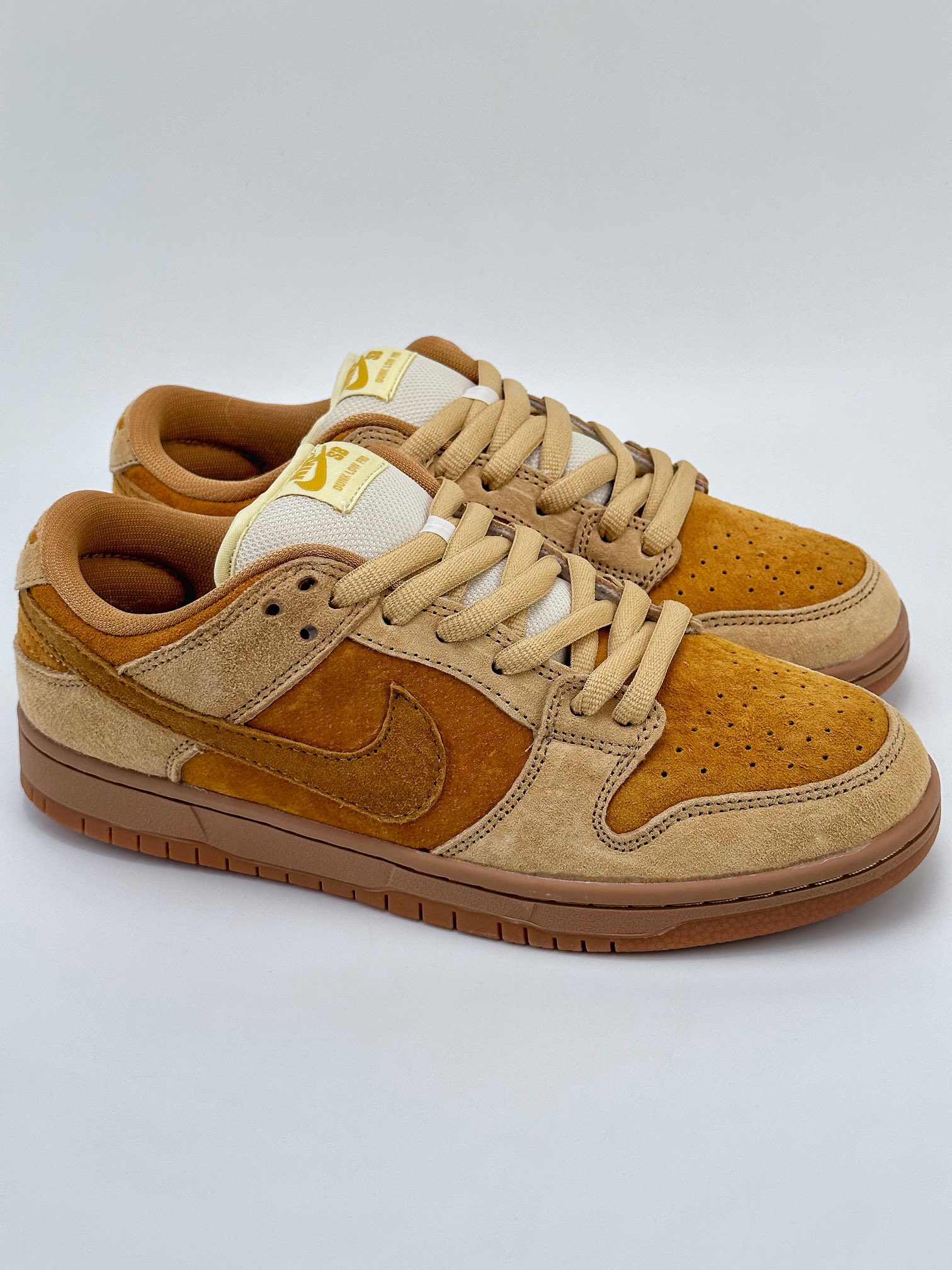 Nike SB Dunk Low Wheat Brown 883232-700