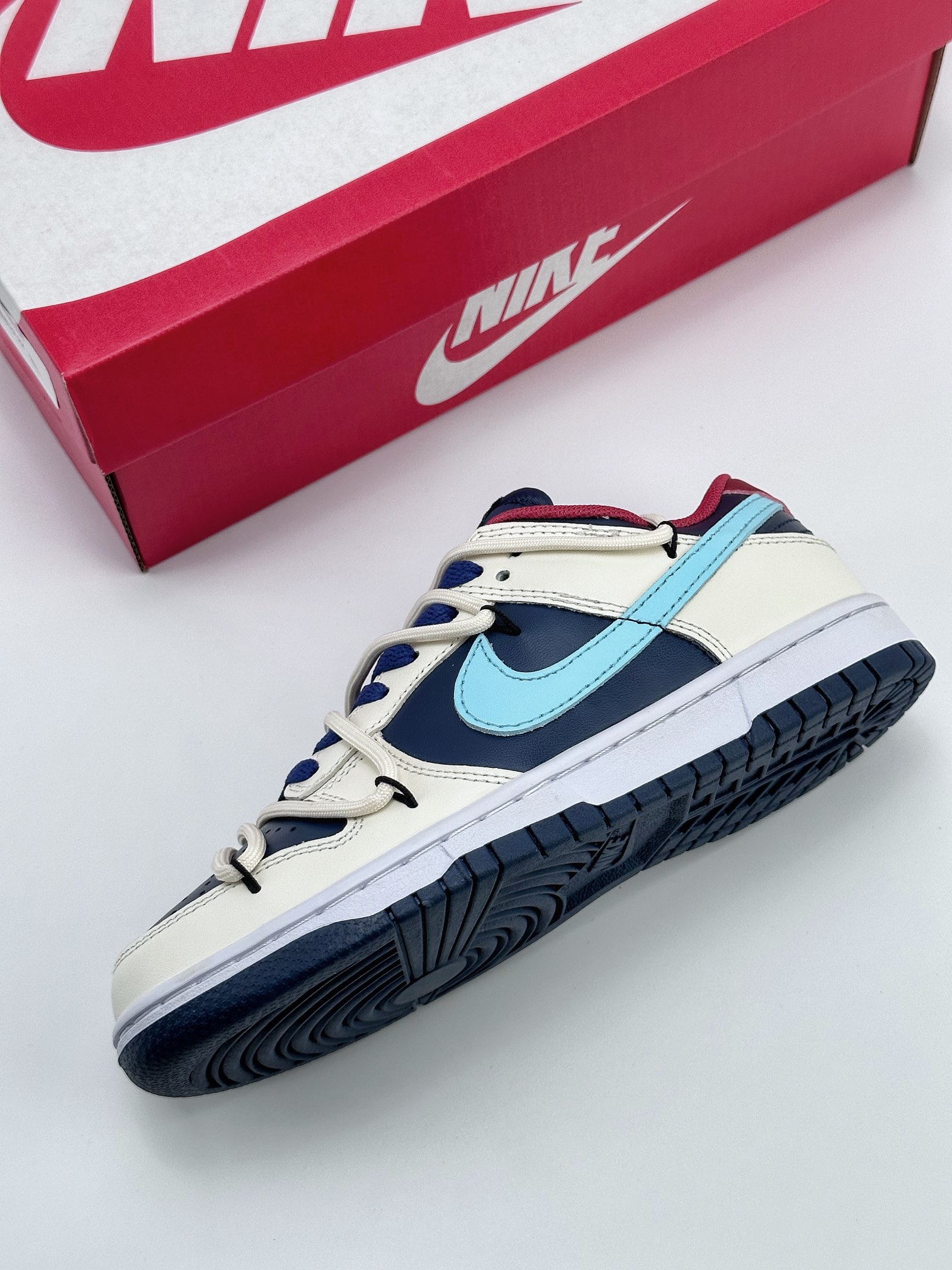 NIKE SB Dunk Low Steam Puppet DD1503-602