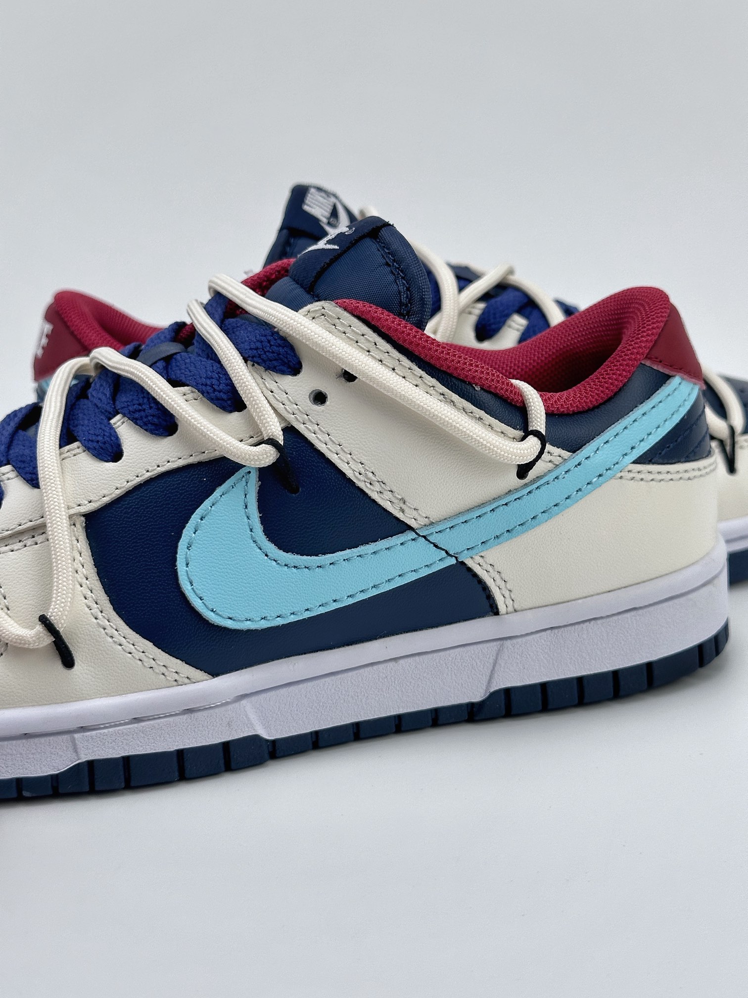 NIKE SB Dunk Low Steam Puppet DD1503-602