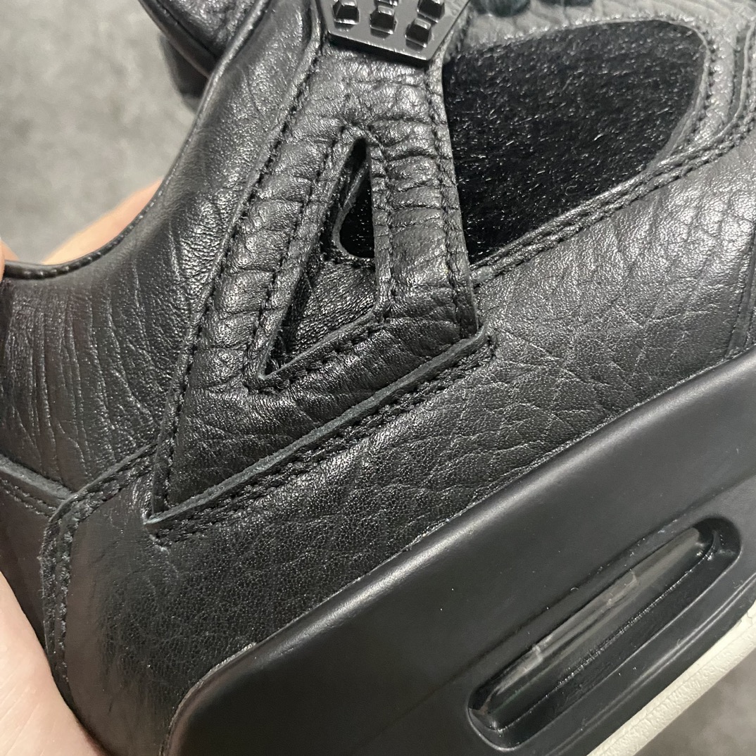 图片[2]-【外贸版】Air Jordan 4 Retro Premium \” Pony Hair Black \” 乔4 AJ4  黑白巅峰 奢华黑 819139-010nn专业AJ4大厂出品 优势供应市场一线大厂水准 平民价格定位全新模具开发 纯正4代正确鞋型进口头层皮料 高清洁度 立体高频四线中底拉帮 网格大小 各方面细节都不错品质完全碾压市面诸多嘴炮\”纯原\”杀猪版本n纯原市场最高工艺复刻 无色差修正 原盒原配独家配原鞋拆解开发 原装头层皮冲裁 一切细节见高清实拍nSize ：40 40.5 41 42 42.5 43 44 44.5 45 46 47.5-莆田鞋批发中心