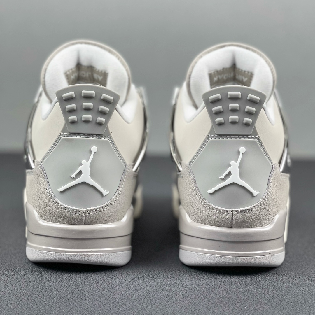 第二波原厂材料福利外贸AirJordan4银扣实拍如图专注外贸的工厂国外款式速度最快原厂材料原厂配件版型