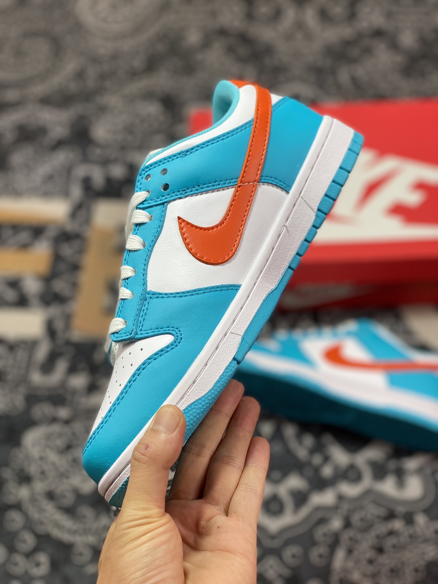 NK Dunk Low ”Miami Dolphins” White, Blue and Orange DV0833-102