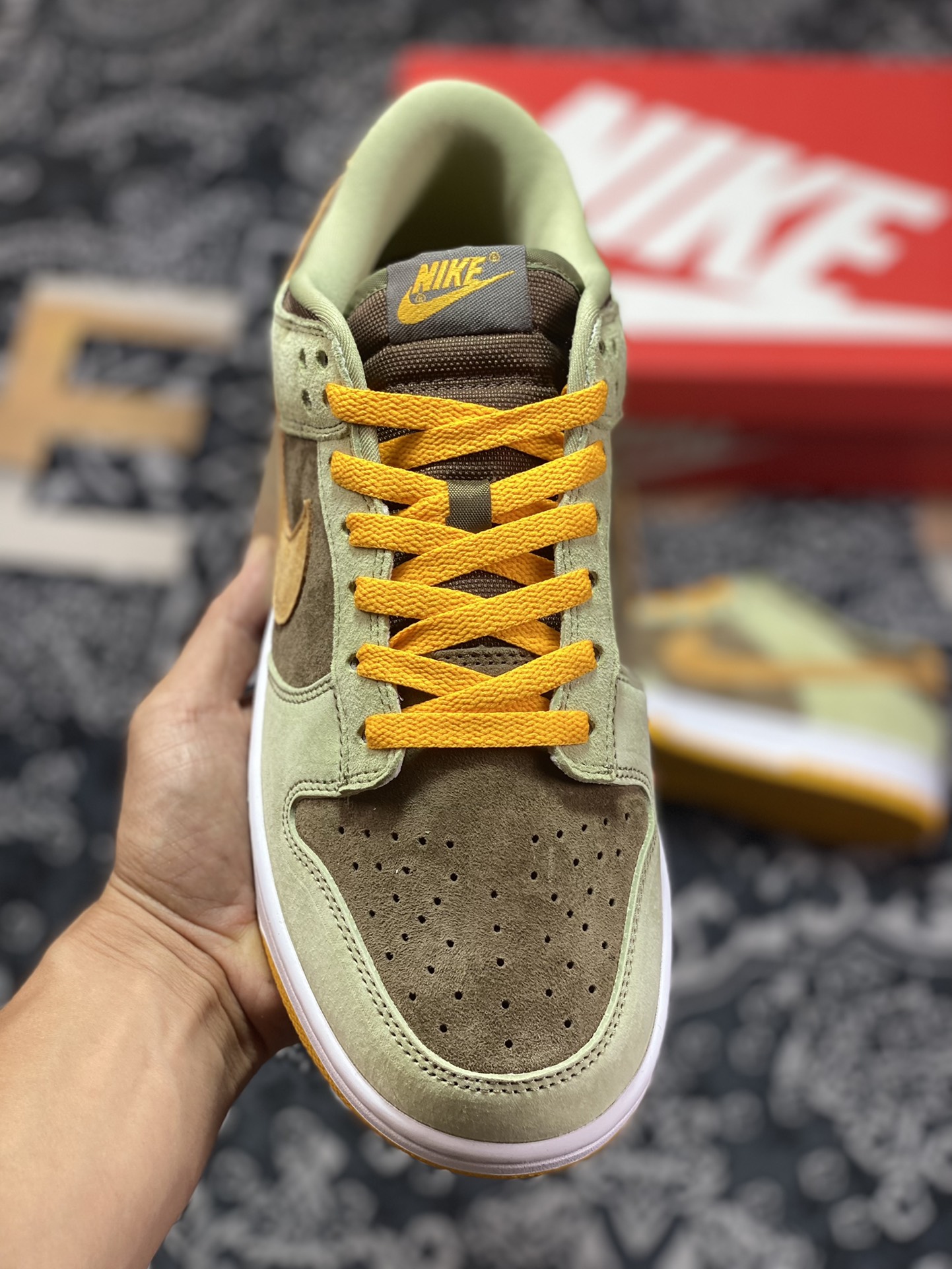 Nike Dunk Low Dusty Olive DH5360-300