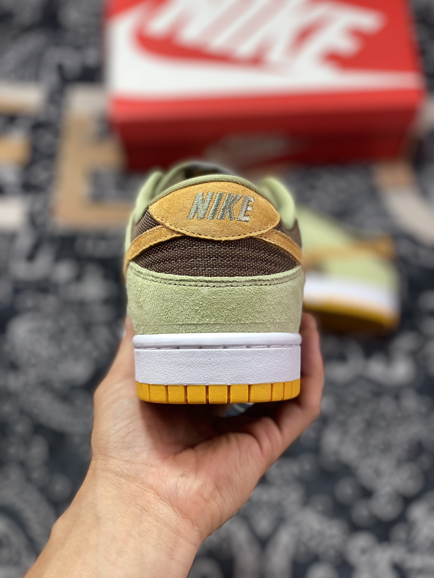 Nike Dunk Low Dusty Olive DH5360-300