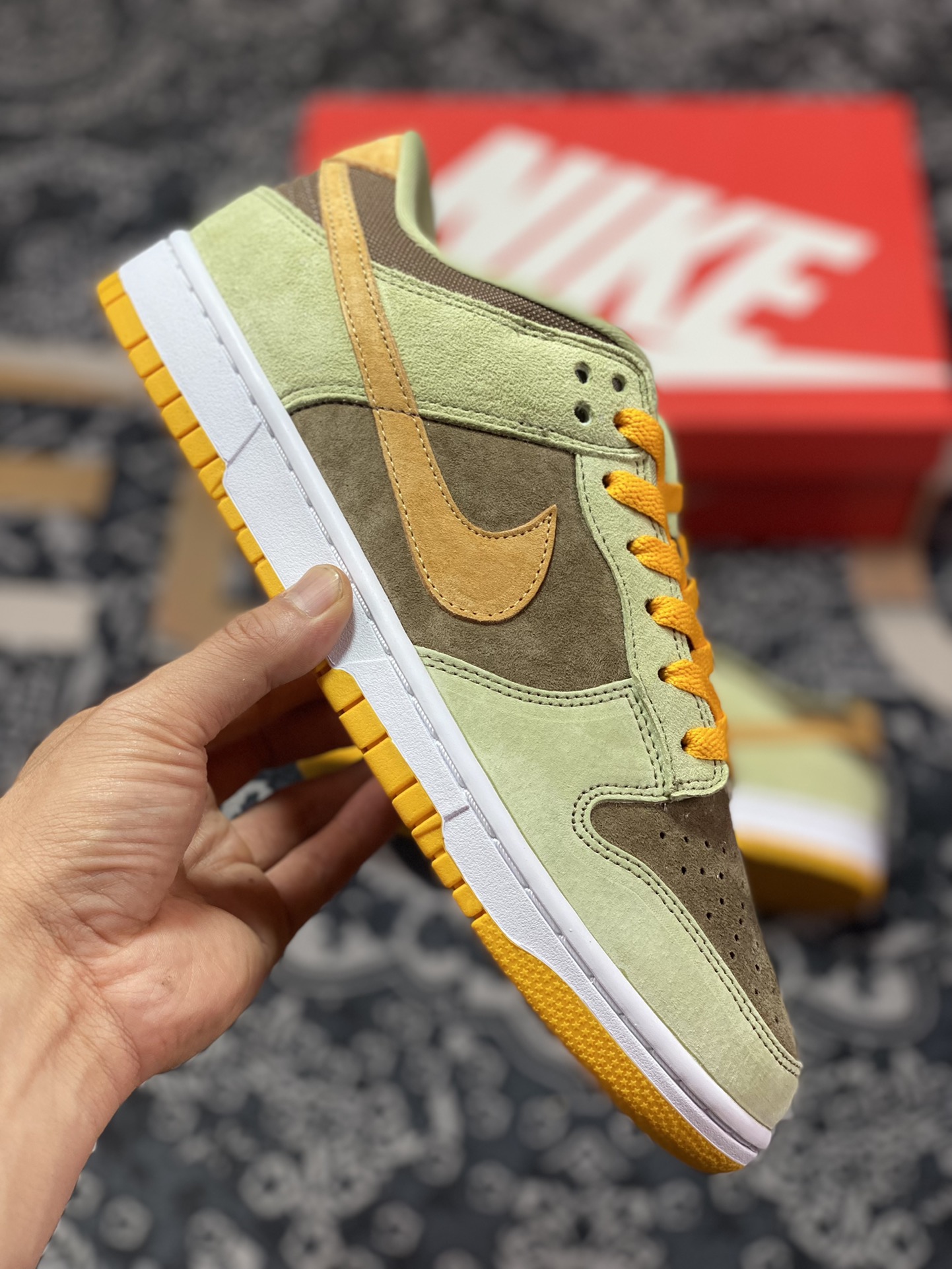 Nike Dunk Low Dusty Olive DH5360-300