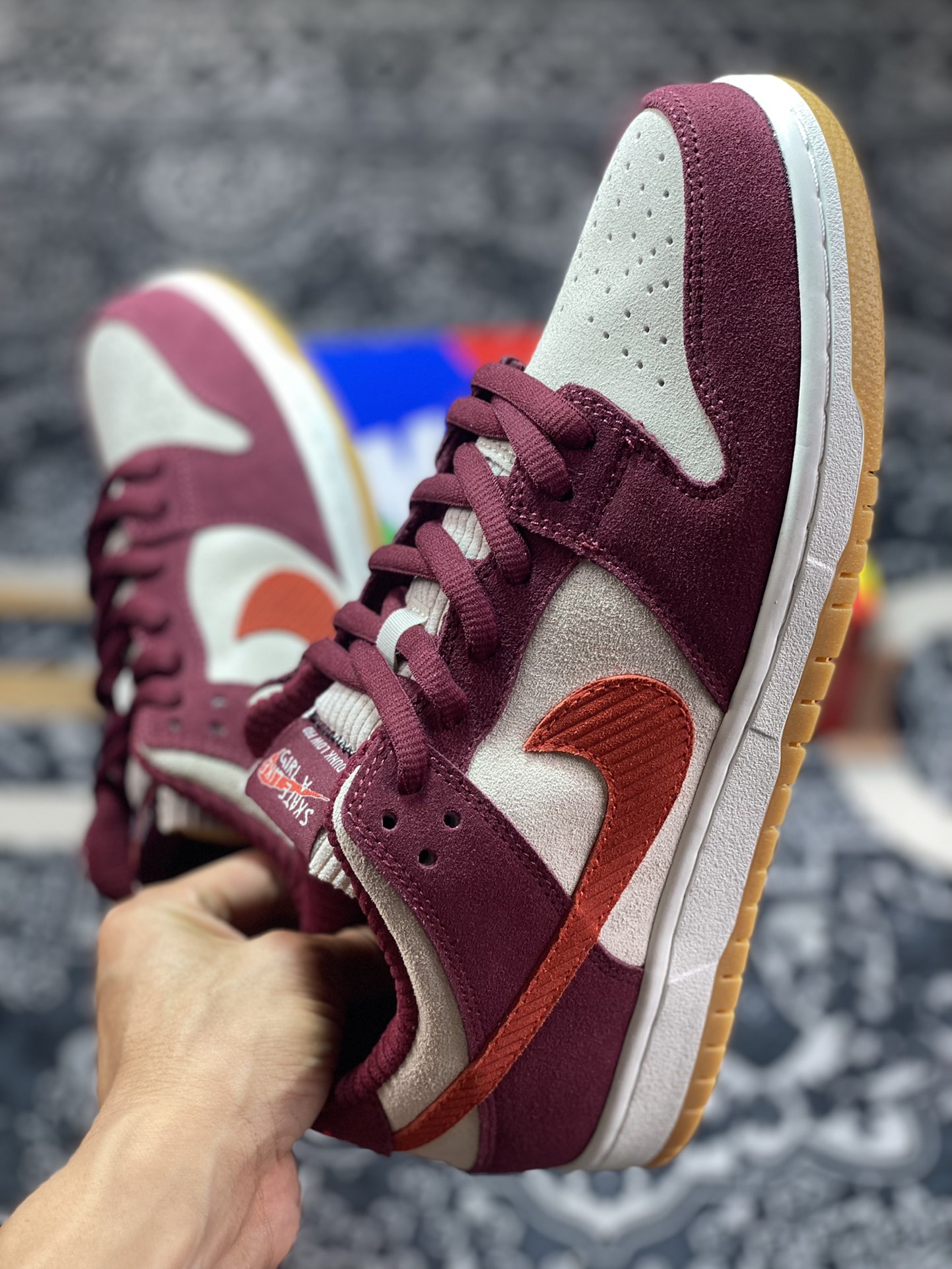 Skate Like a Girl x Nike Dunk SB Low Corduroy DX4589-600