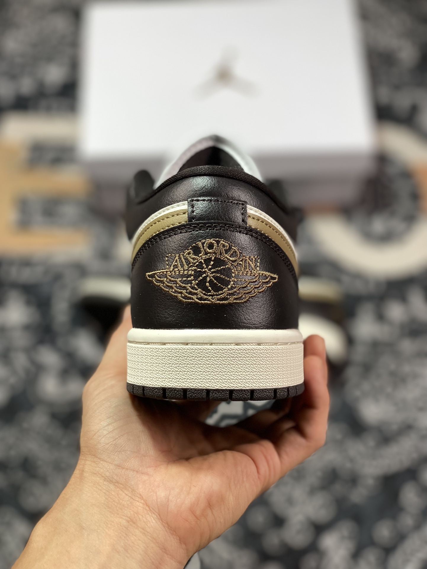 240 优选 Air Jordan 1 Low AJ1乔1低帮文化篮球鞋 DC0774-200