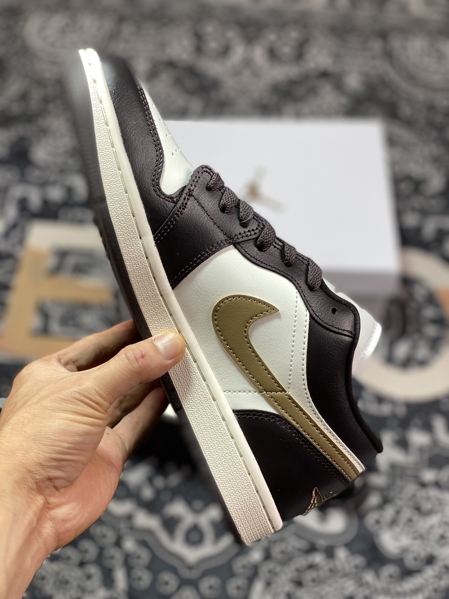 240 优选 Air Jordan 1 Low AJ1乔1低帮文化篮球鞋 DC0774-200