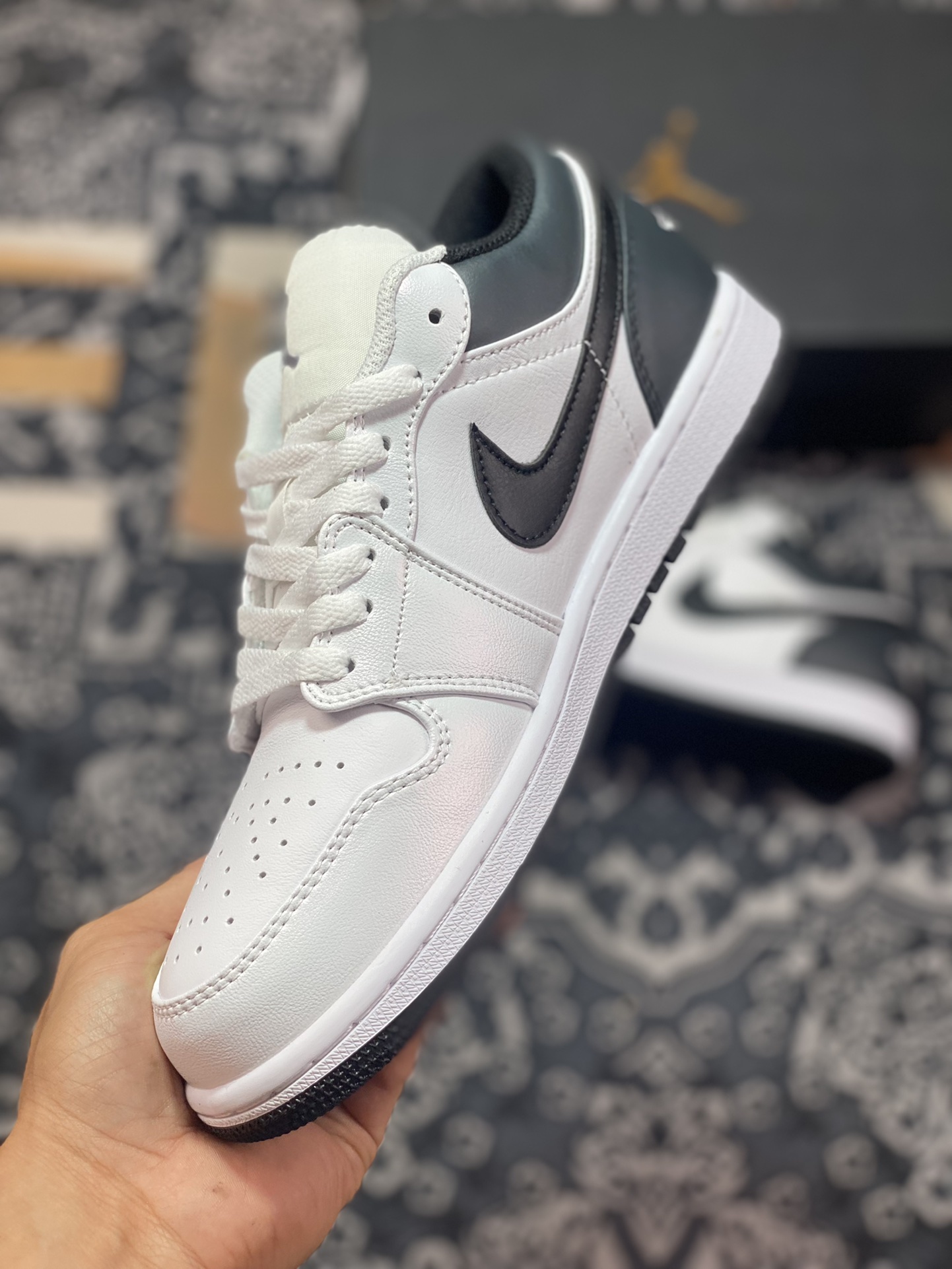 Air Jordan 1 Low White Black 553560-132