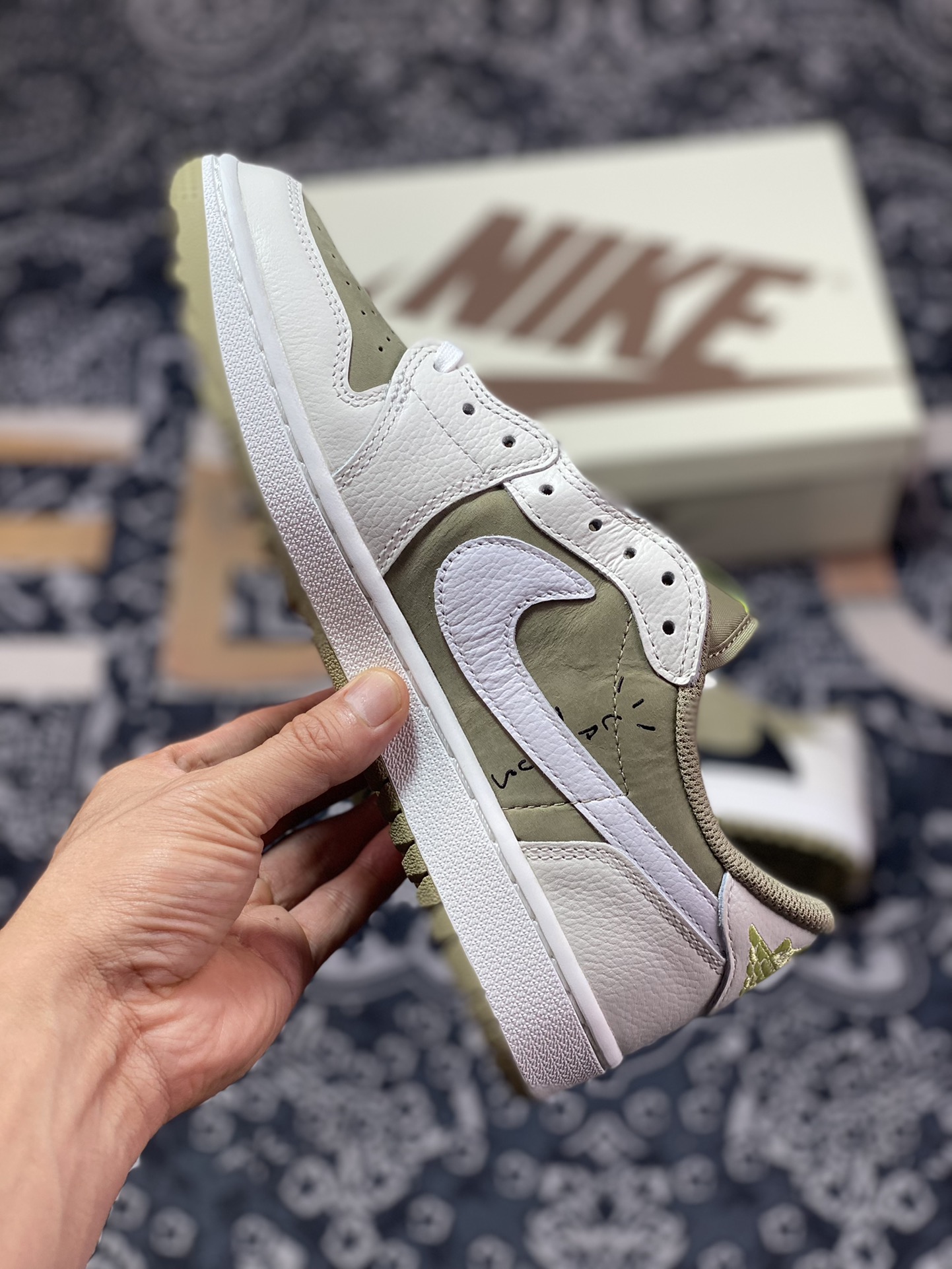 Preferred Travis Scott x Air Jordan AJ1 Low Golf ”Olive” TS joint inverted hook golf low-top FZ3124-200