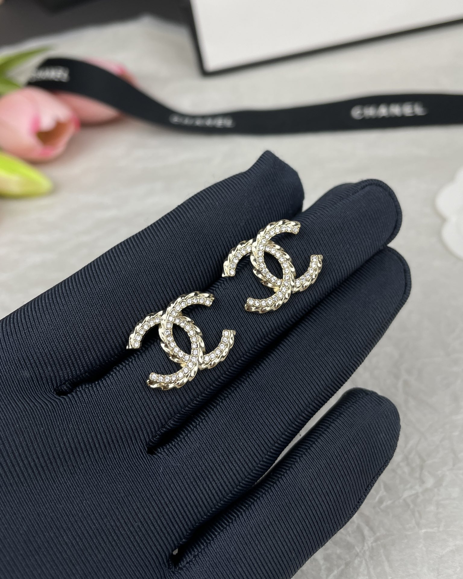 NO:584766,Ch@nel23B new twist diamond earrings, Chanel earrings, chanel19860909Ch@nel23B新款 扭纹镶钻小耳钉,香奈儿耳钉,chanel,Jewelry