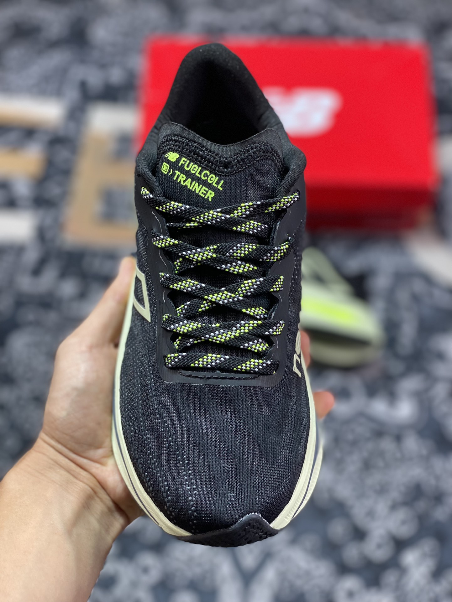 220 新百伦New Balance FuelCell SuperComp Trainer V2 康普训练运动慢跑鞋 WRCXBK