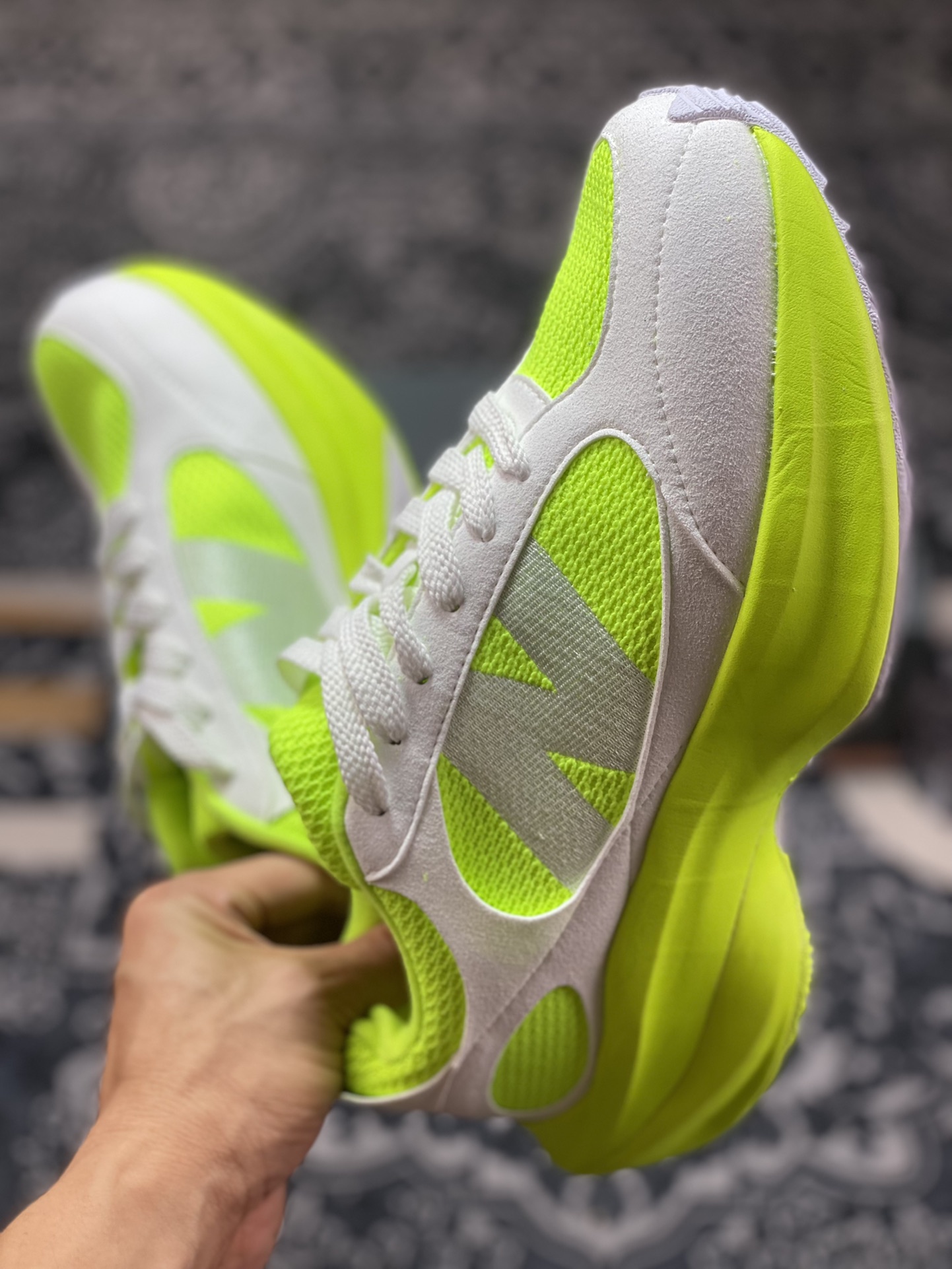 NBNew Balance Warped Runner dynamic running series low-top running shoes ”suede fluorescent green and white” UWRPDGRE