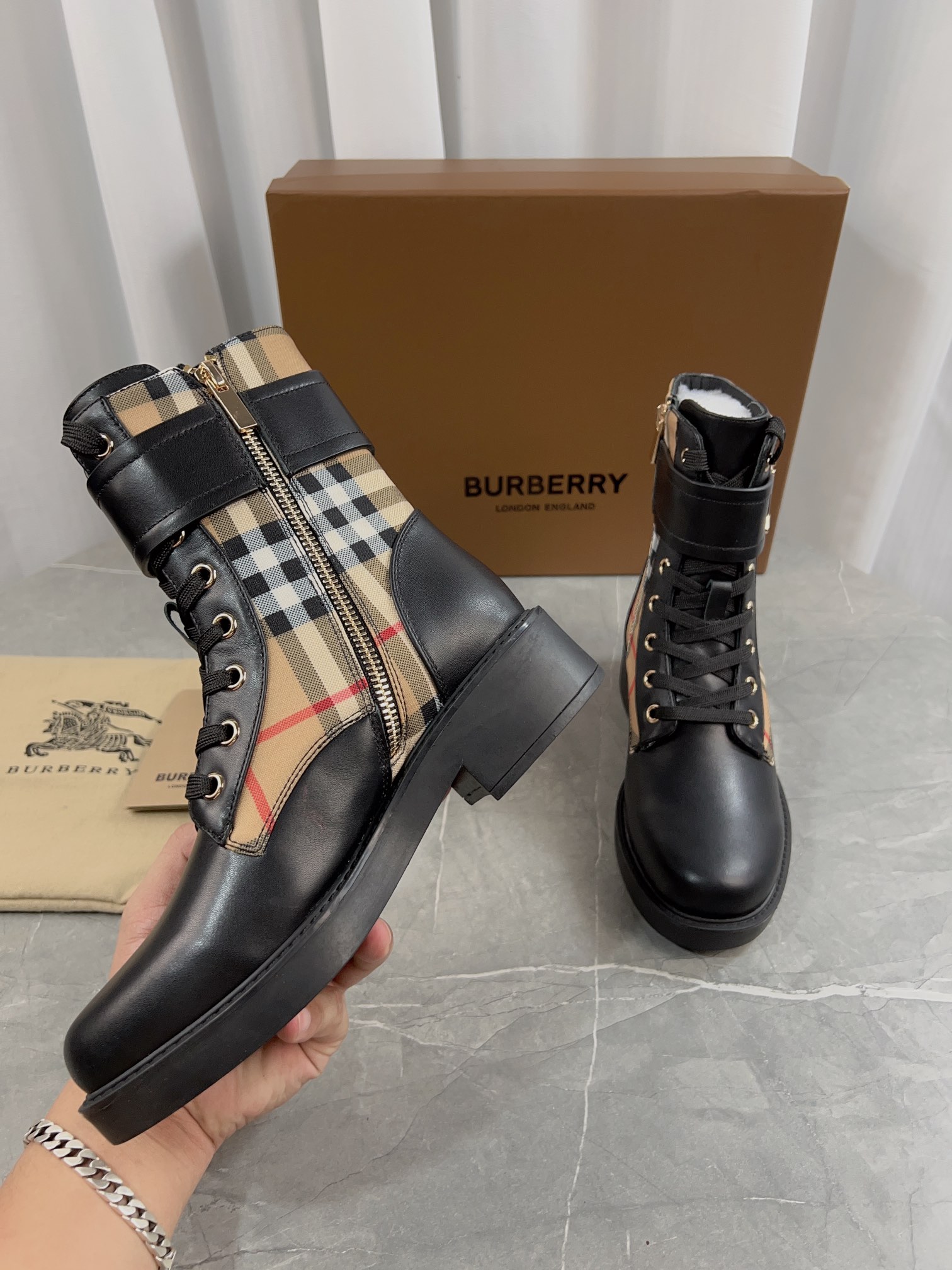 Burberry Barbara 2023 Chelsea Boots: Versatile Short Boots for Three Seasons. - 图片 6