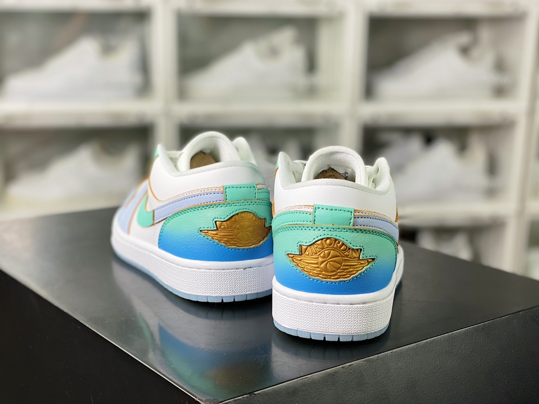 Air Jordan 1 Low SE ”Emerald Rise” AJ1 Jordan first generation low-top basketball shoes ”White Blue Sea Salt Ice Blue” FN8899-131