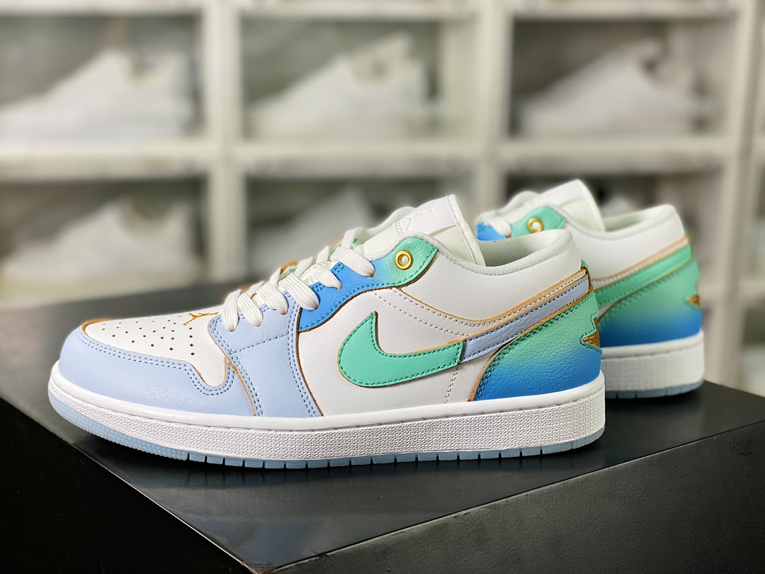 Air Jordan 1 Low SE ”Emerald Rise” AJ1 Jordan first generation low-top basketball shoes ”White Blue Sea Salt Ice Blue” FN8899-131