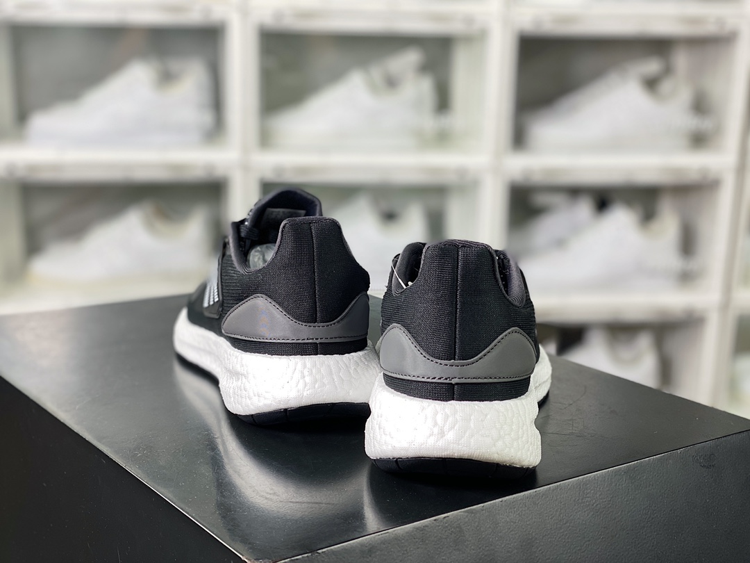 Adidas Pure Boost 22 HEAT.RDY 2022 Thermal Energy Running Shoes ”Breathing Mesh Black and White” HQ3980