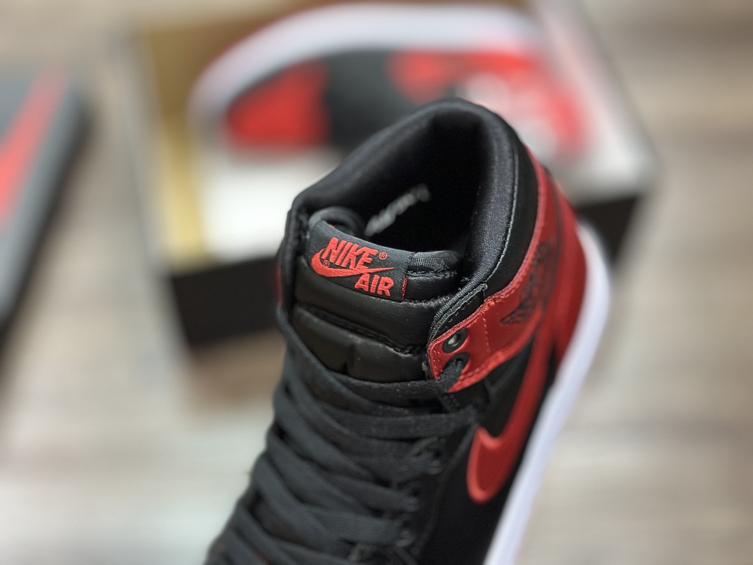 Air Jordan 1 Retro High OG ”Satin Bred” black and red silk basketball shoes FD4810-061