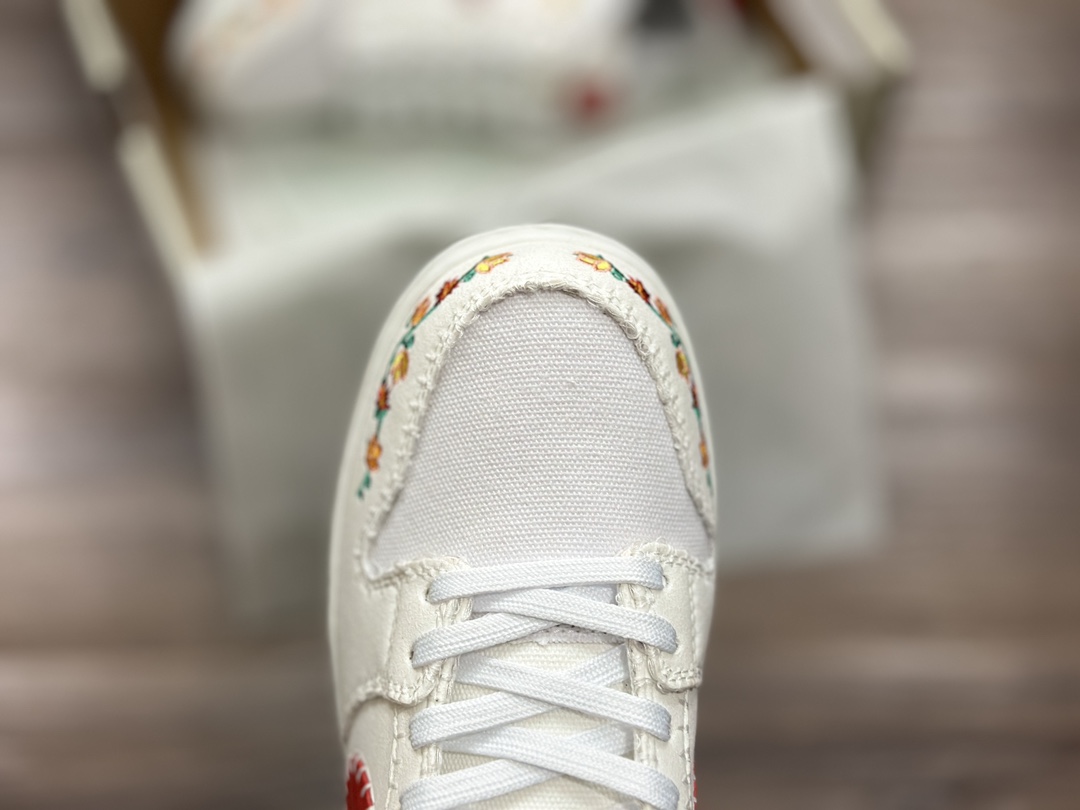NIKE SB Dunk Low 花团锦簇 低帮休闲运动鞋 FD6951-700