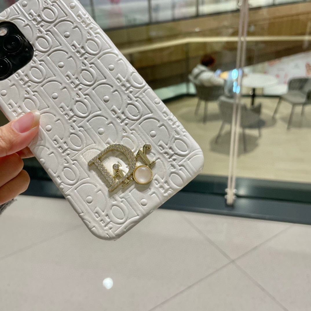 dior迪奥浮雕压花迪奥字母油边手机壳型号iPhone136.1iPhone13Pro6.1iPhone