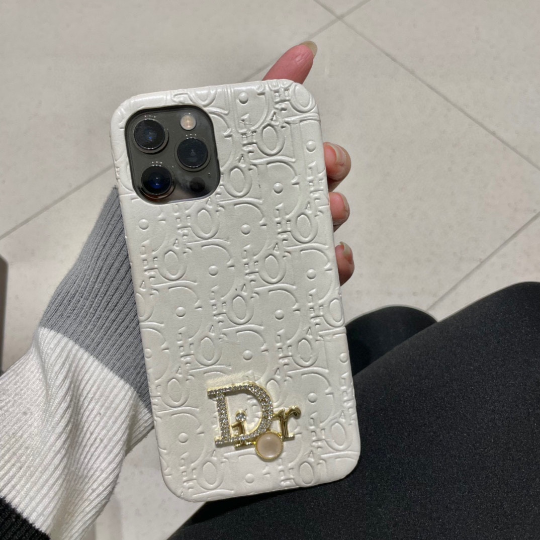 dior迪奥浮雕压花迪奥字母油边手机壳型号iPhone136.1iPhone13Pro6.1iPhone