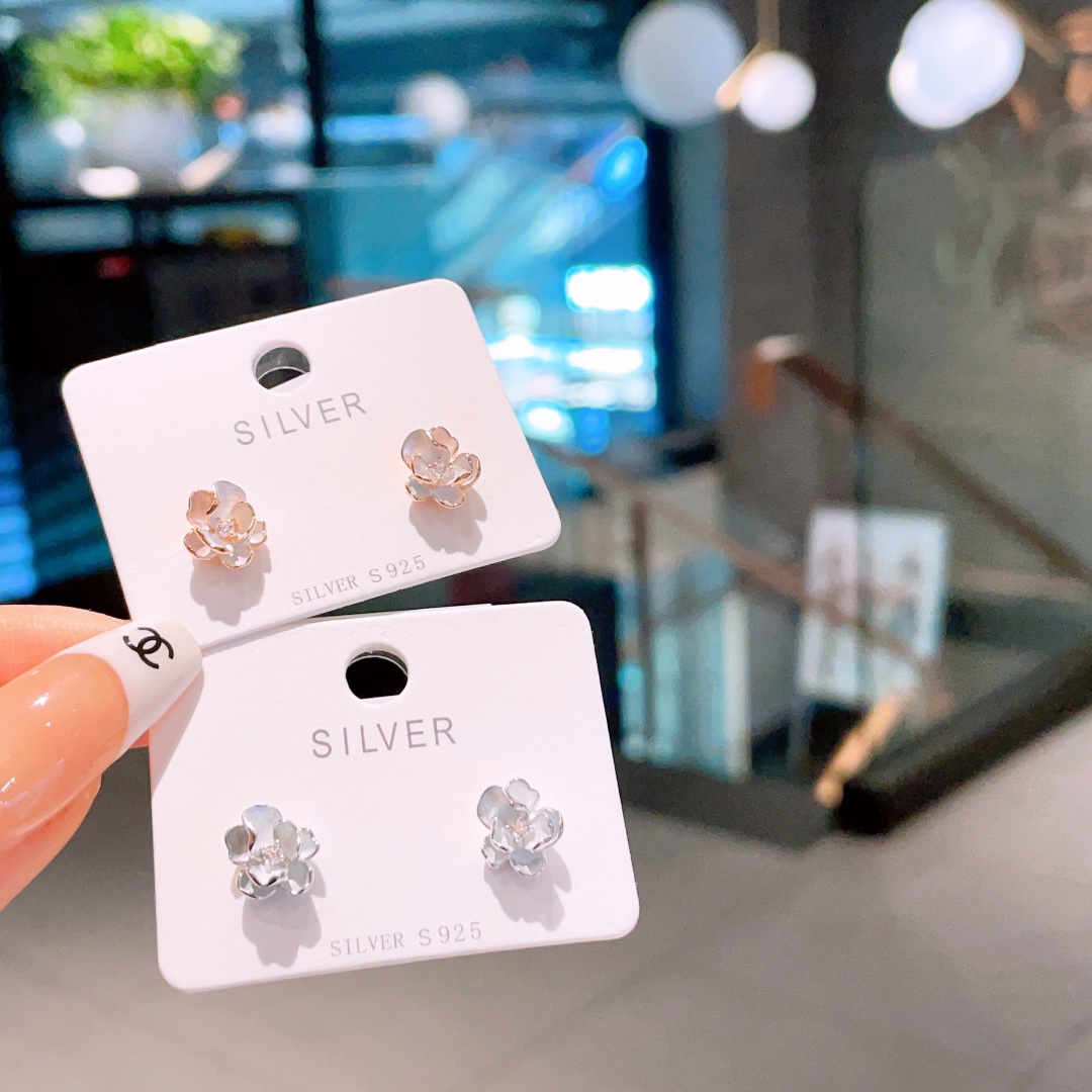 S925 Sterling Silver Earrings Vintage Everyday Wear Gold