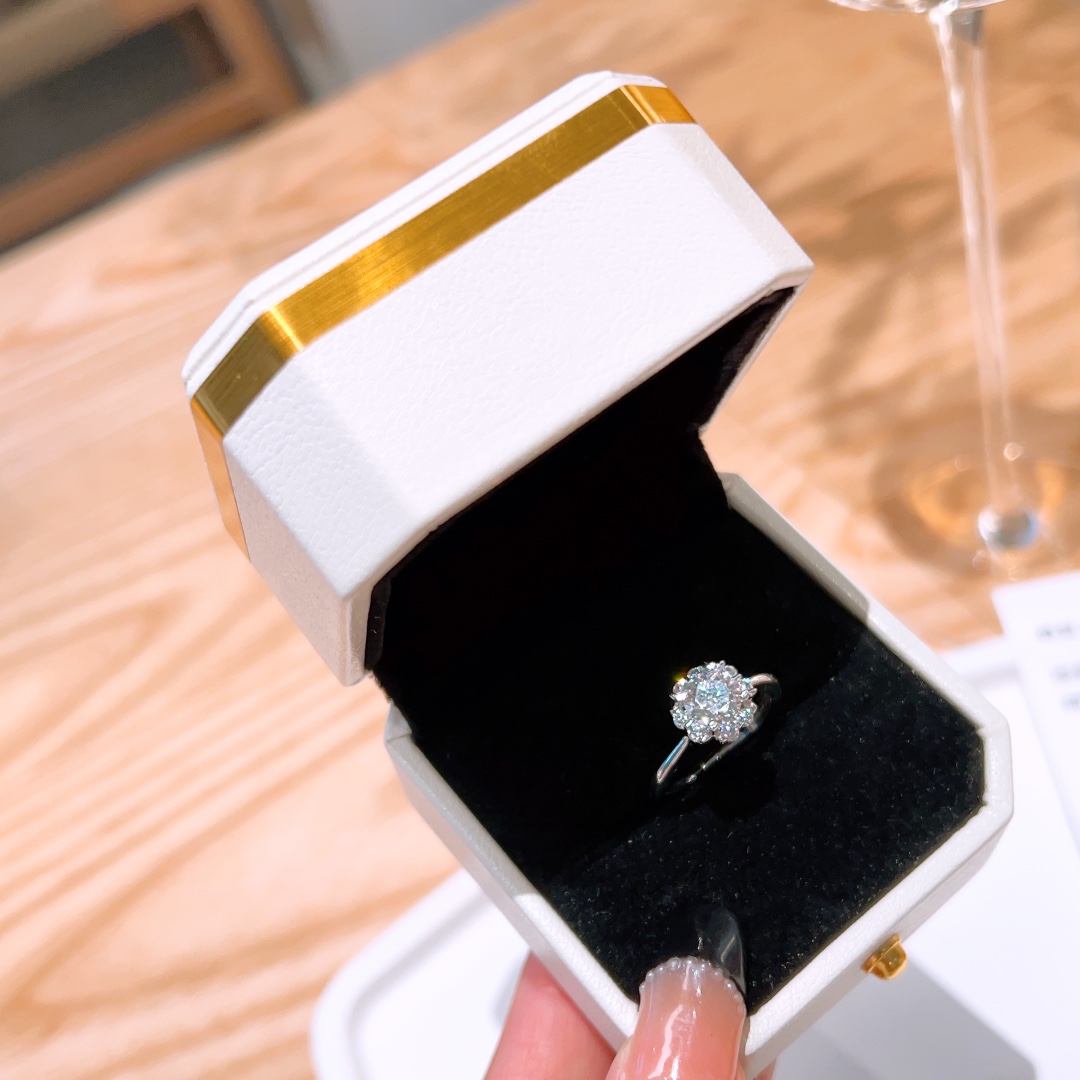 925 Silver Moissanite Ring Romantic Valentine's Day Silver