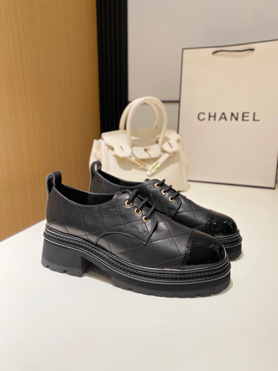 Chanel Zapatos Calzado monocapa Cuero de vaca Piel oveja