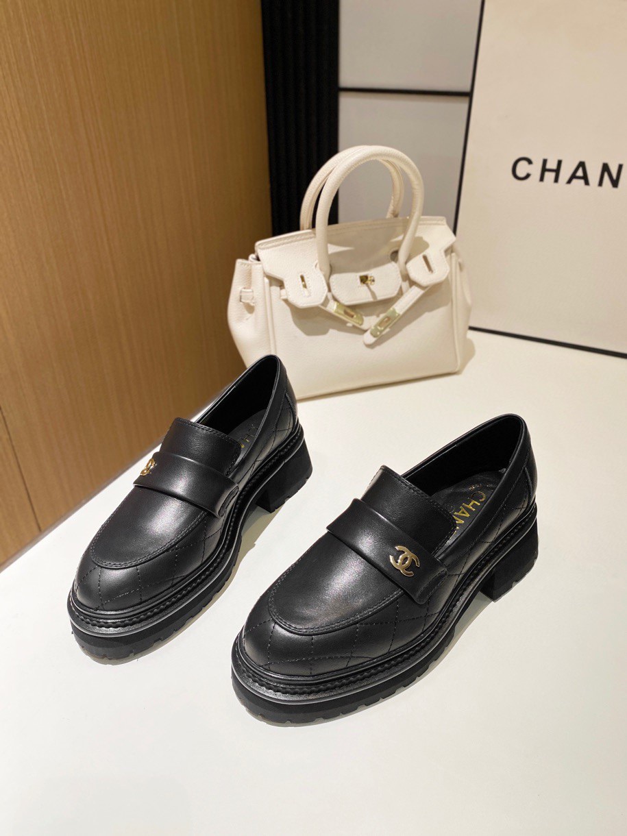 Chanel AAAAA+
 Zapatos Calzado monocapa Réplica perfecta
 Cuero de vaca Piel oveja