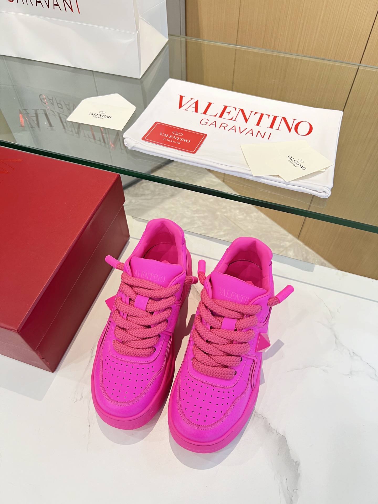 Valentino Shoes Sneakers Best Fake
 Rivets Unisex Calfskin Cowhide Sheepskin Sweatpants
