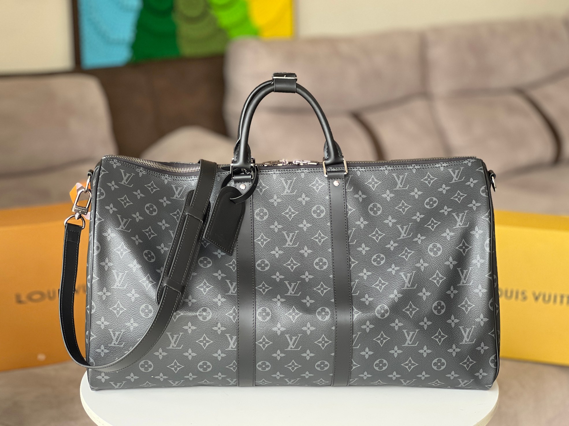 NO:212854,Original version number M41414 Keepall is a classic in the Louis Vuitton Travel Bag 55CM series. This large Keepall uses Monogram canvas as the bag, with a removable leather shoulder strap and a removable leather certificate set. 55.0 x 31.0 x 26.0 cm (Length x Height x Width), LV [Top Original List], louis vuitton, louis vuitton19860909原单 款号M41414 Keepall是路易威登旅行袋55CM系列中的经典.这个大号Keepall以Monogram帆布为袋身,配以可拆卸式皮肩带和一个可拆卸式皮证件套. 55.0 x 31.0 x 26.0 cm (长 x 高 x 宽),LV【顶级原单】,louis vuitton,louis vuitton,Bag