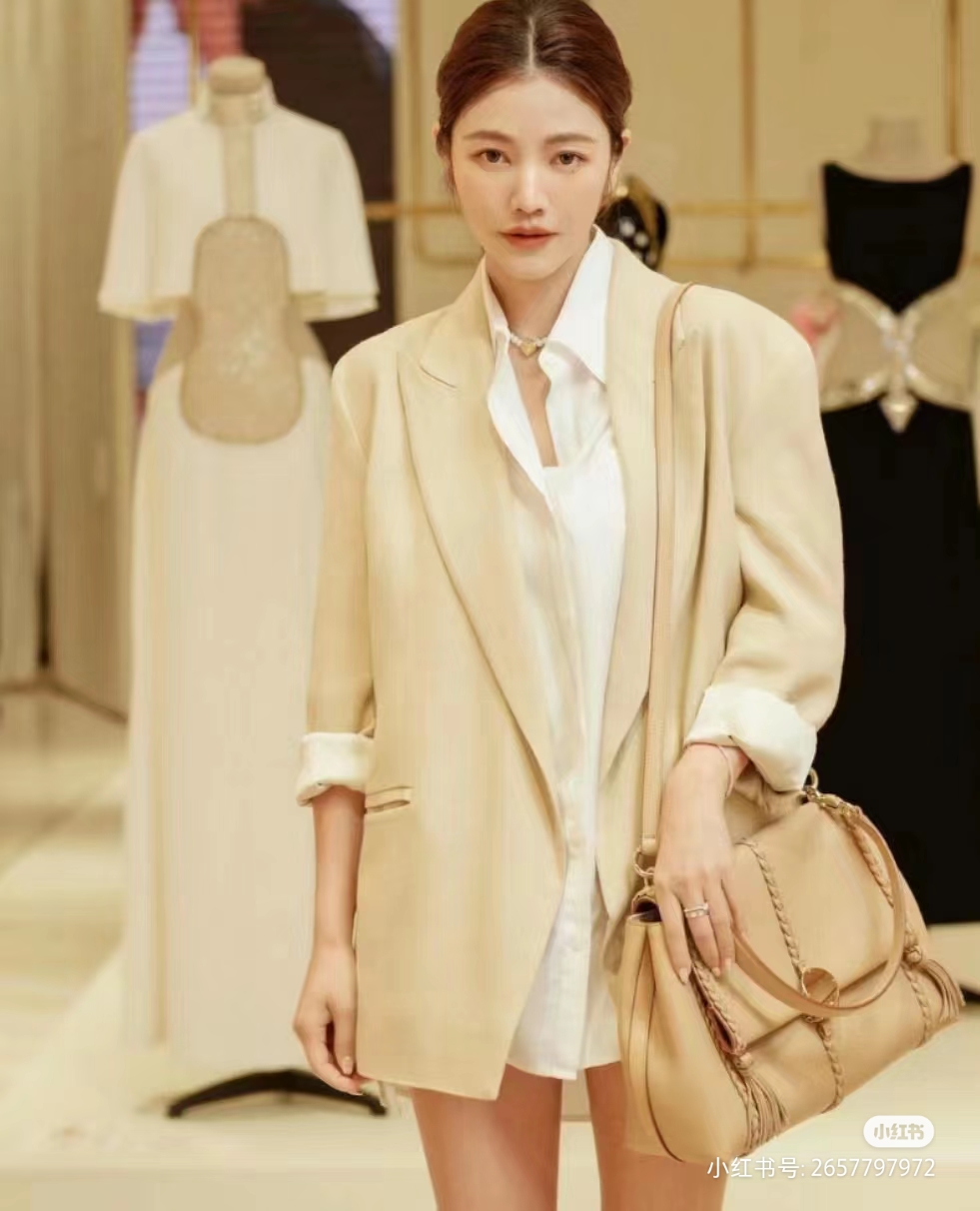 Chloé Large size #milk tea color 221