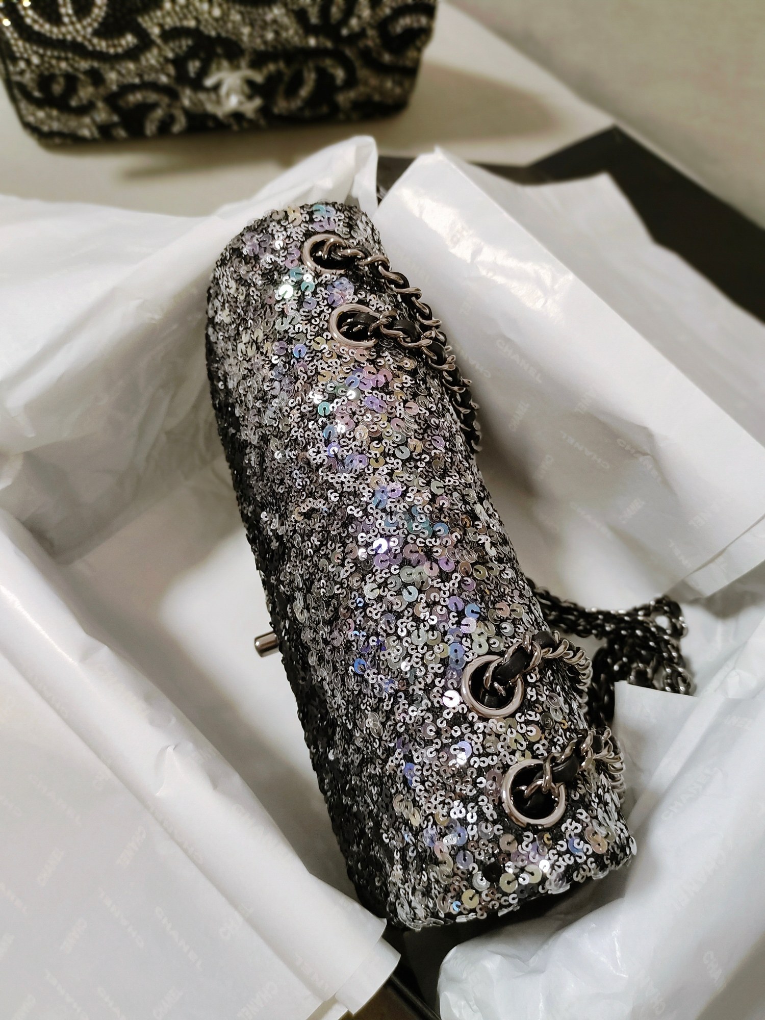Chanel 23s Super Beautiful Gradient Sequins Starry Black